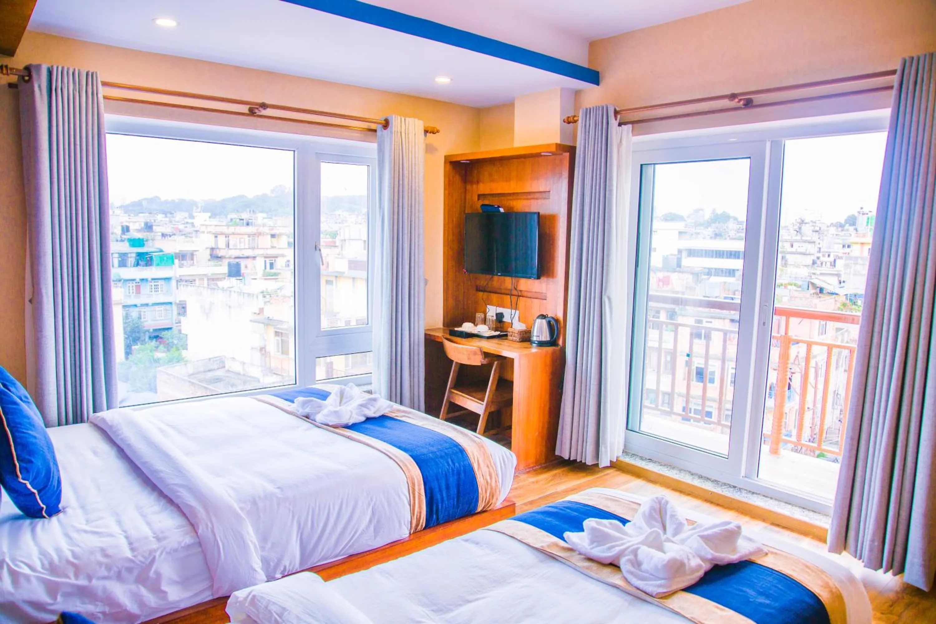 City view, Bed in Himalayan Suite Hotel