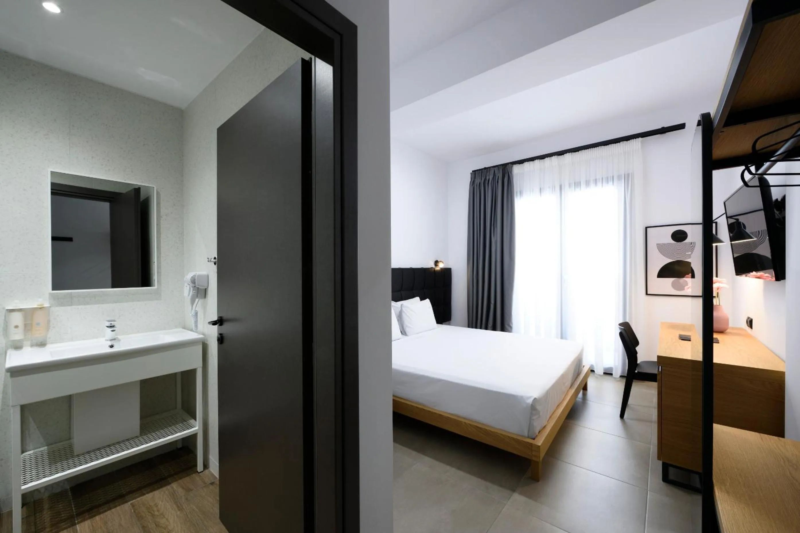 Bedroom, Bed in Pillow urban stay