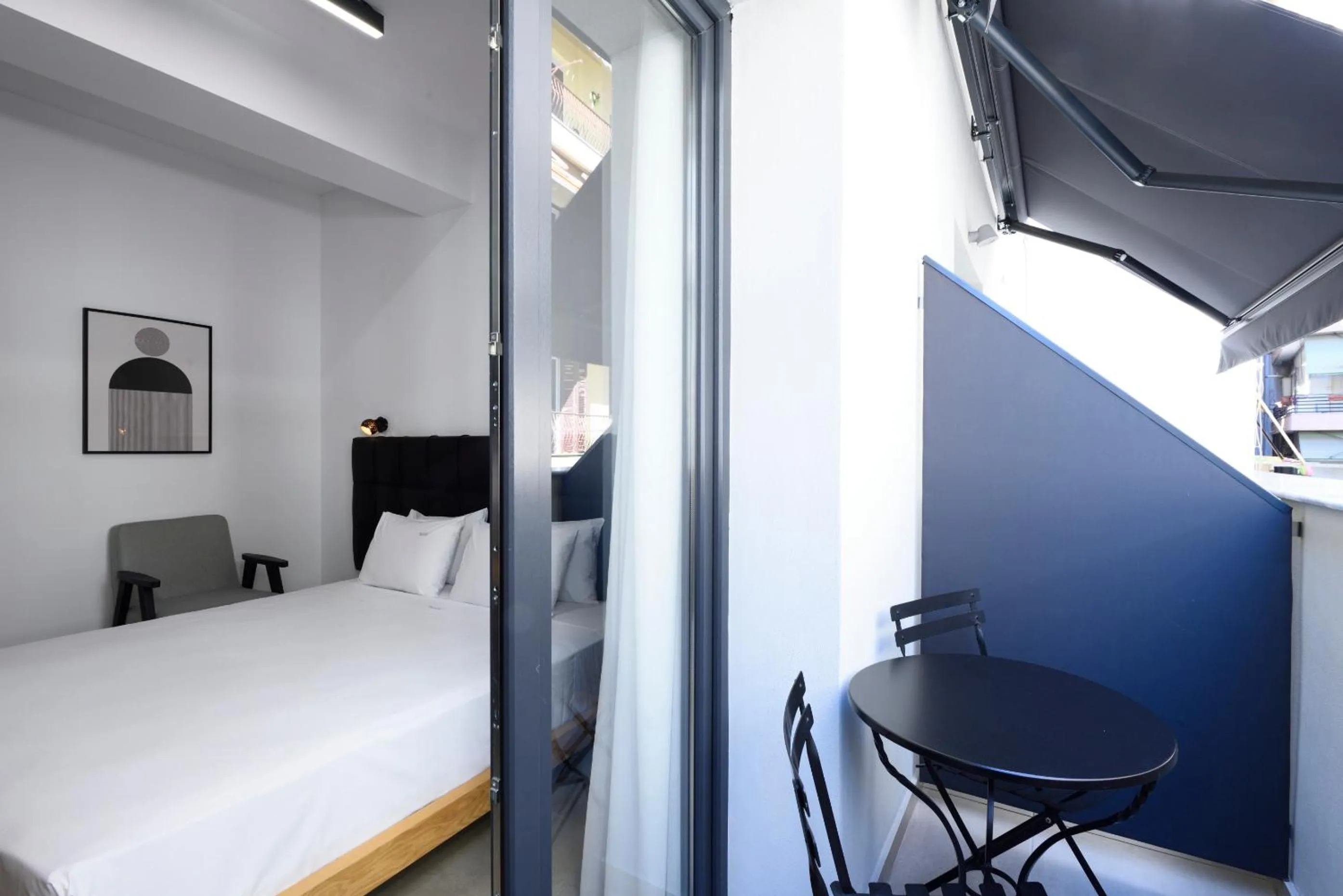 Balcony/Terrace, Bed in Pillow urban stay