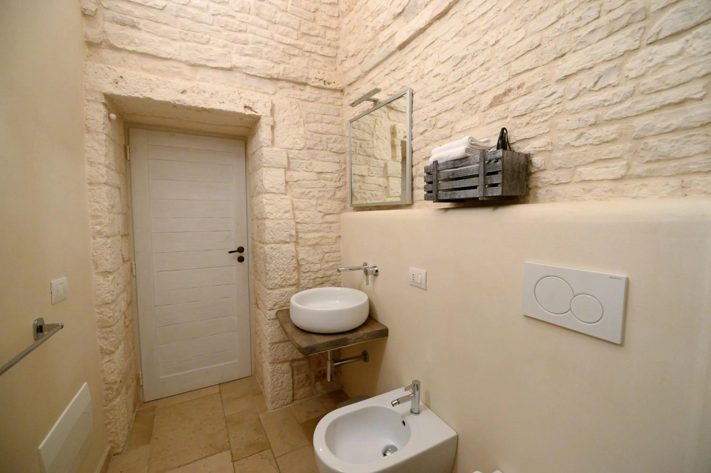 Bathroom in Trullo A Casedd