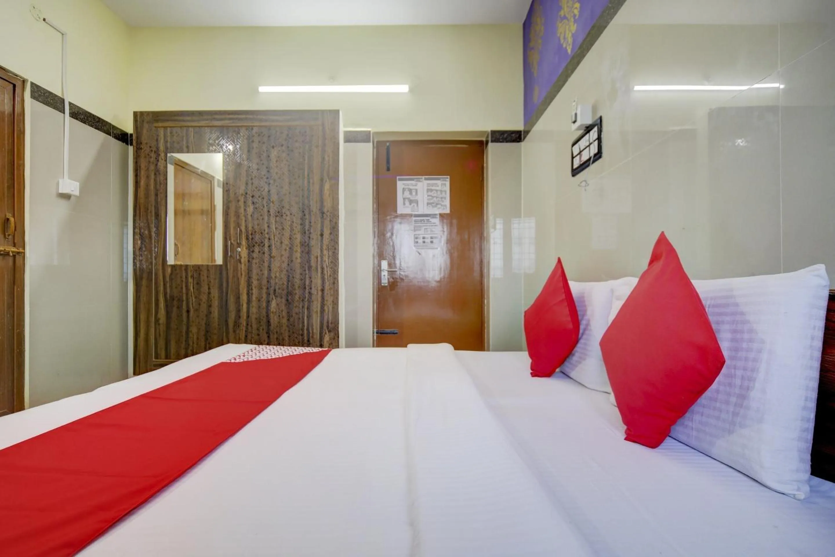 Bedroom, Bed in Hotel O Green Park