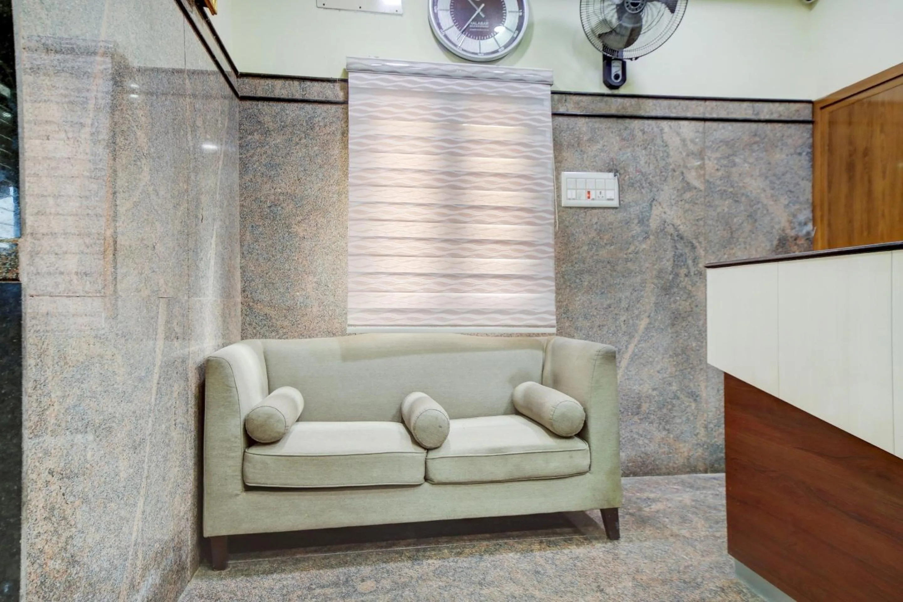 Lobby or reception in Hotel O Green Park