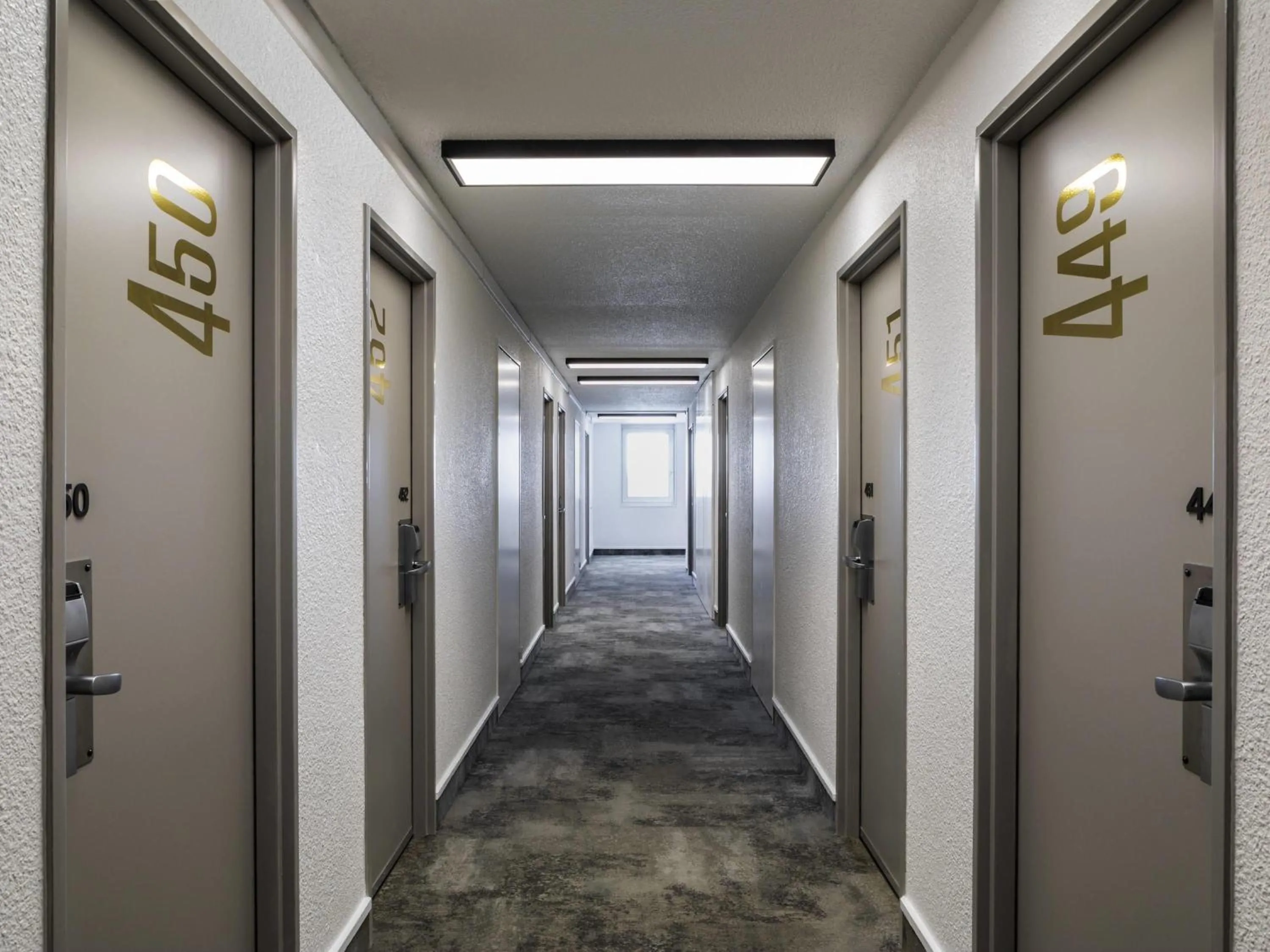 Bedroom in ibis Paris porte de Bercy