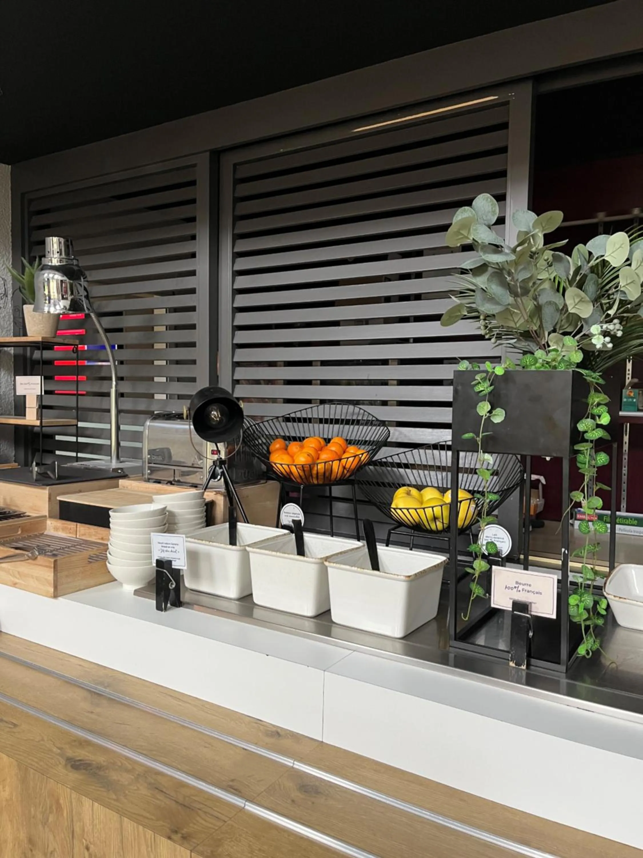 Breakfast in Ibis Provins