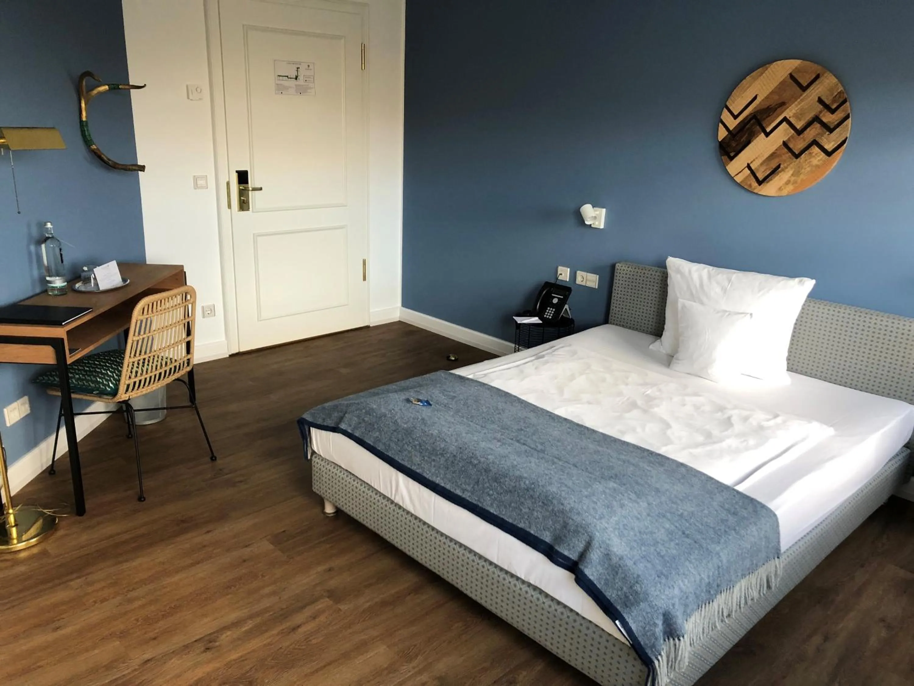 Photo of the whole room, Bed in Hotel Hofgut Georgenthal