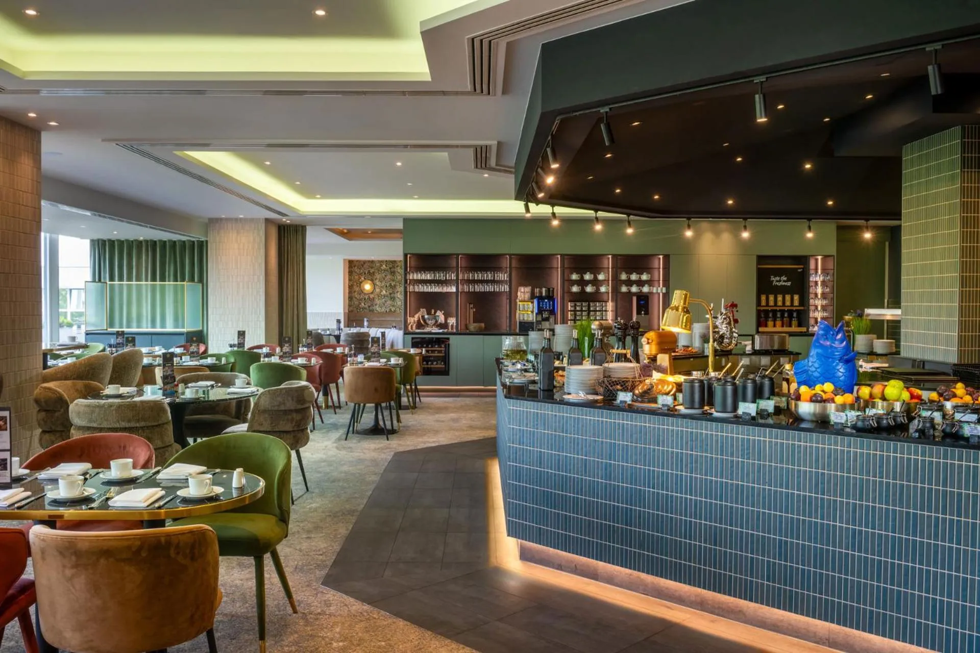 Food and drinks in Hotel Palace Berlin