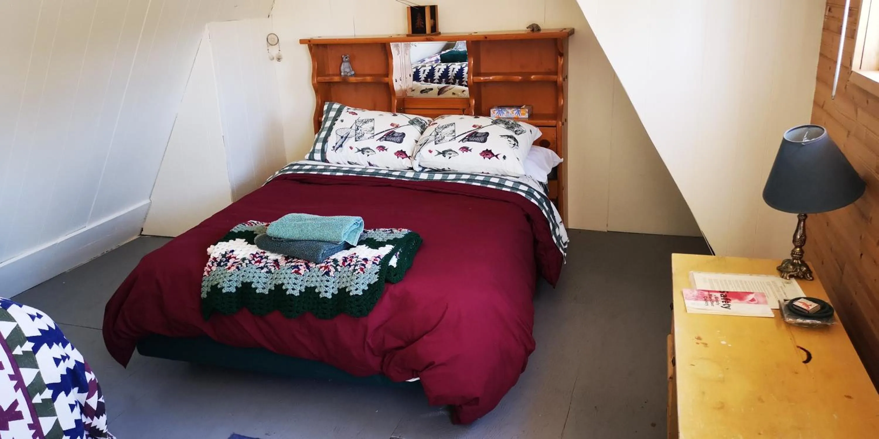 Bedroom, Bed in Yellow Dog Lodge, Inc.