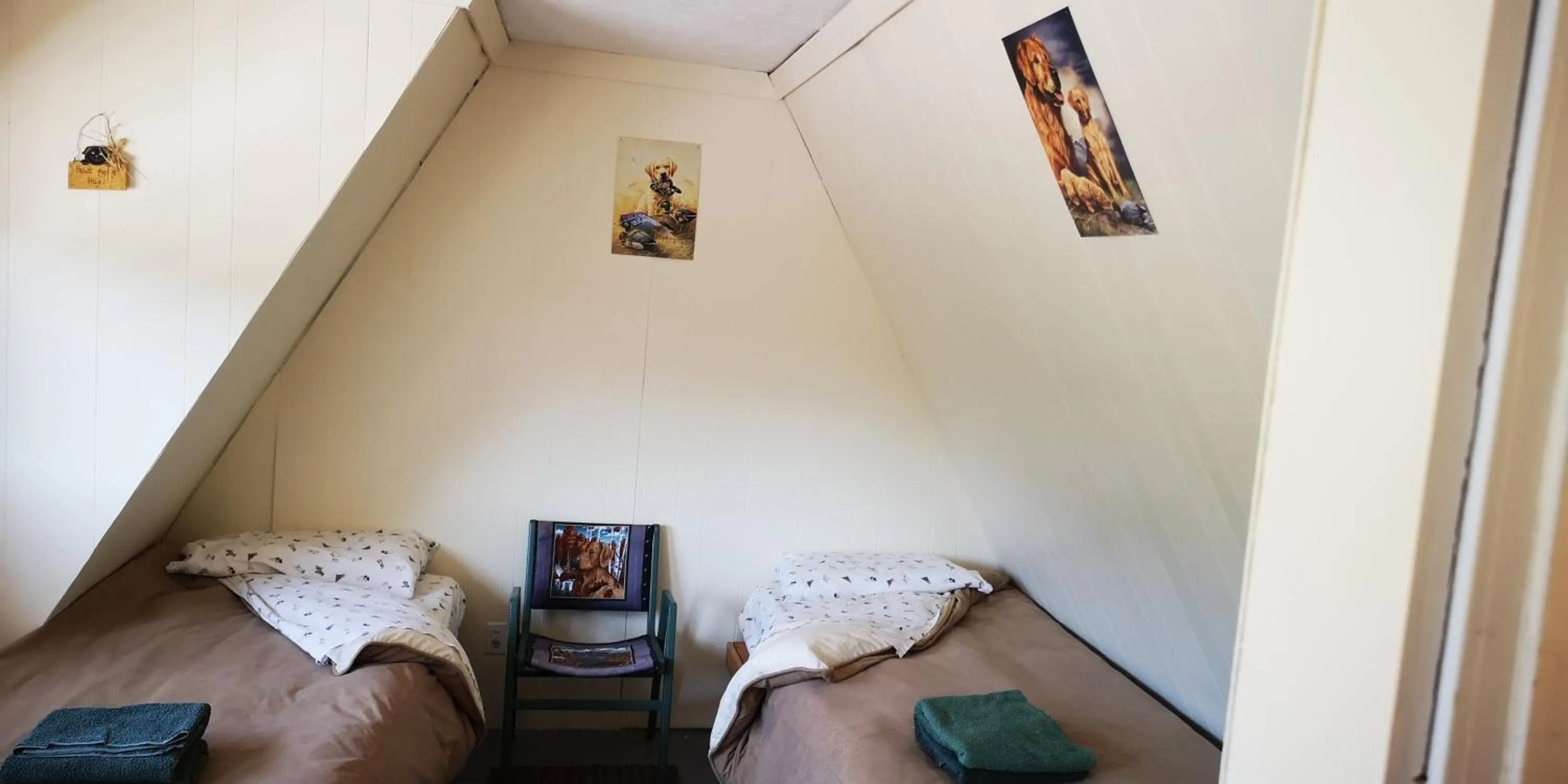 Bedroom in Yellow Dog Lodge, Inc.