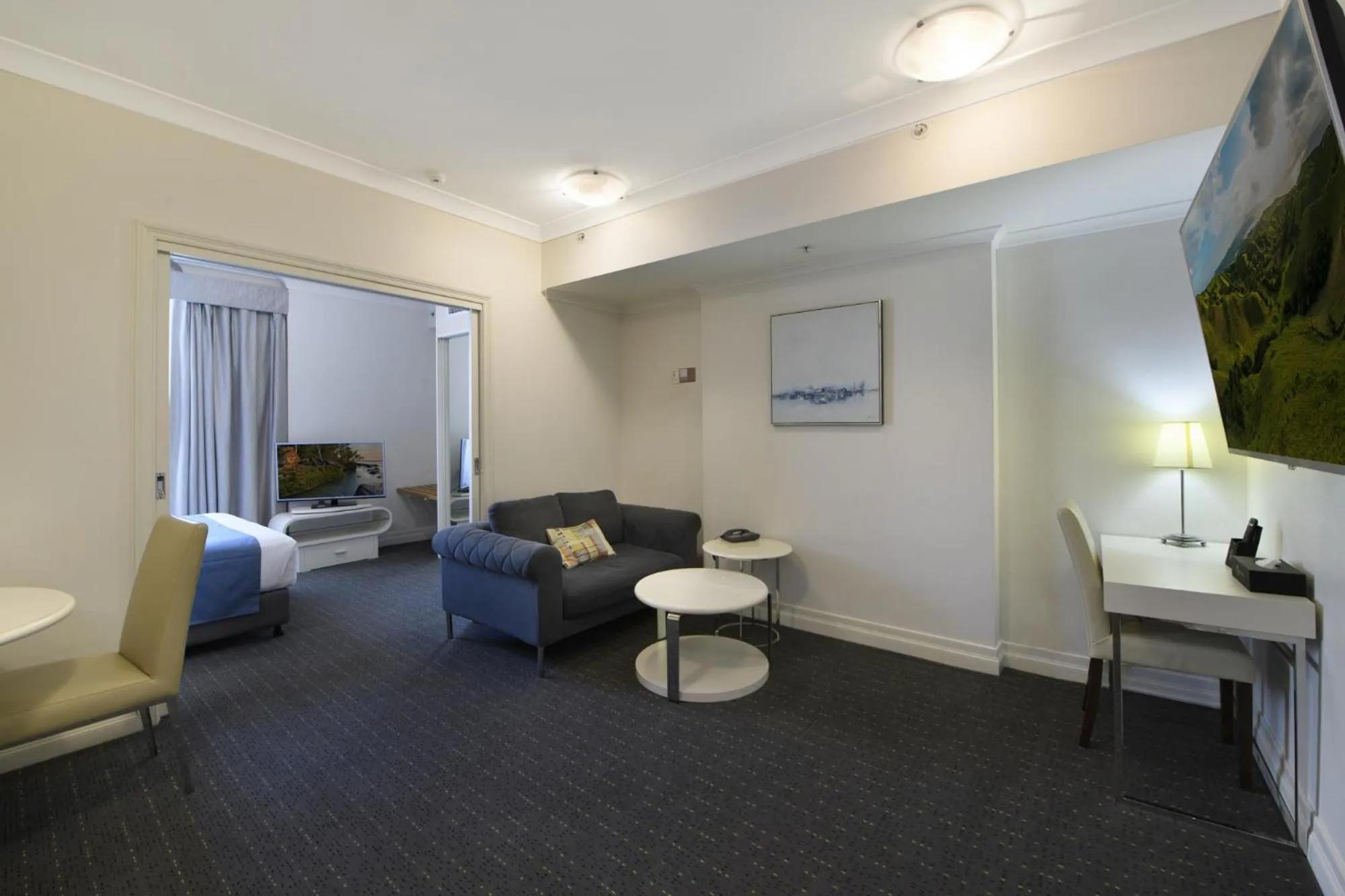 Living room, Seating Area in YEHS Hotel Sydney Harbour Suites