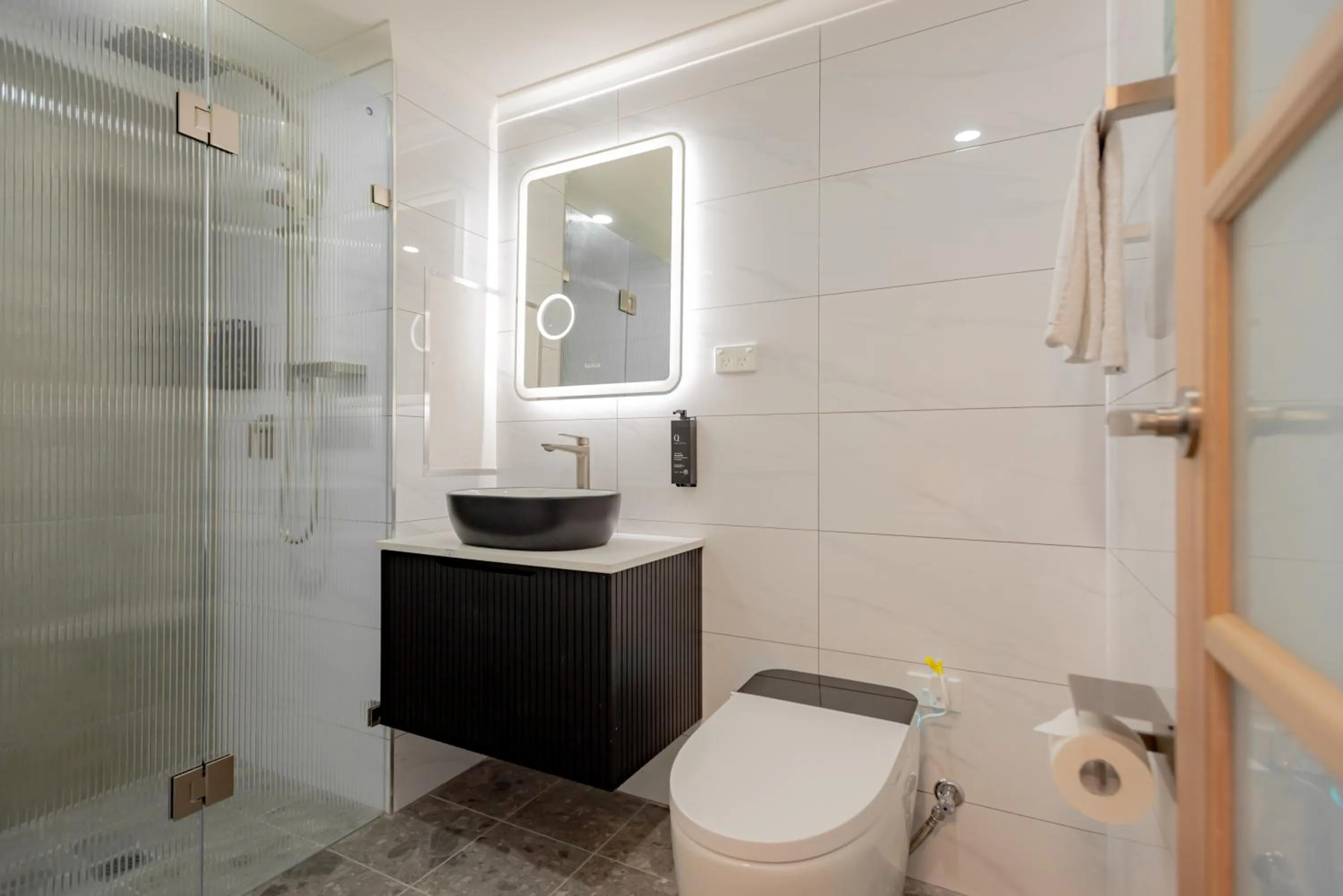 Bathroom in YEHS Hotel Sydney Harbour Suites