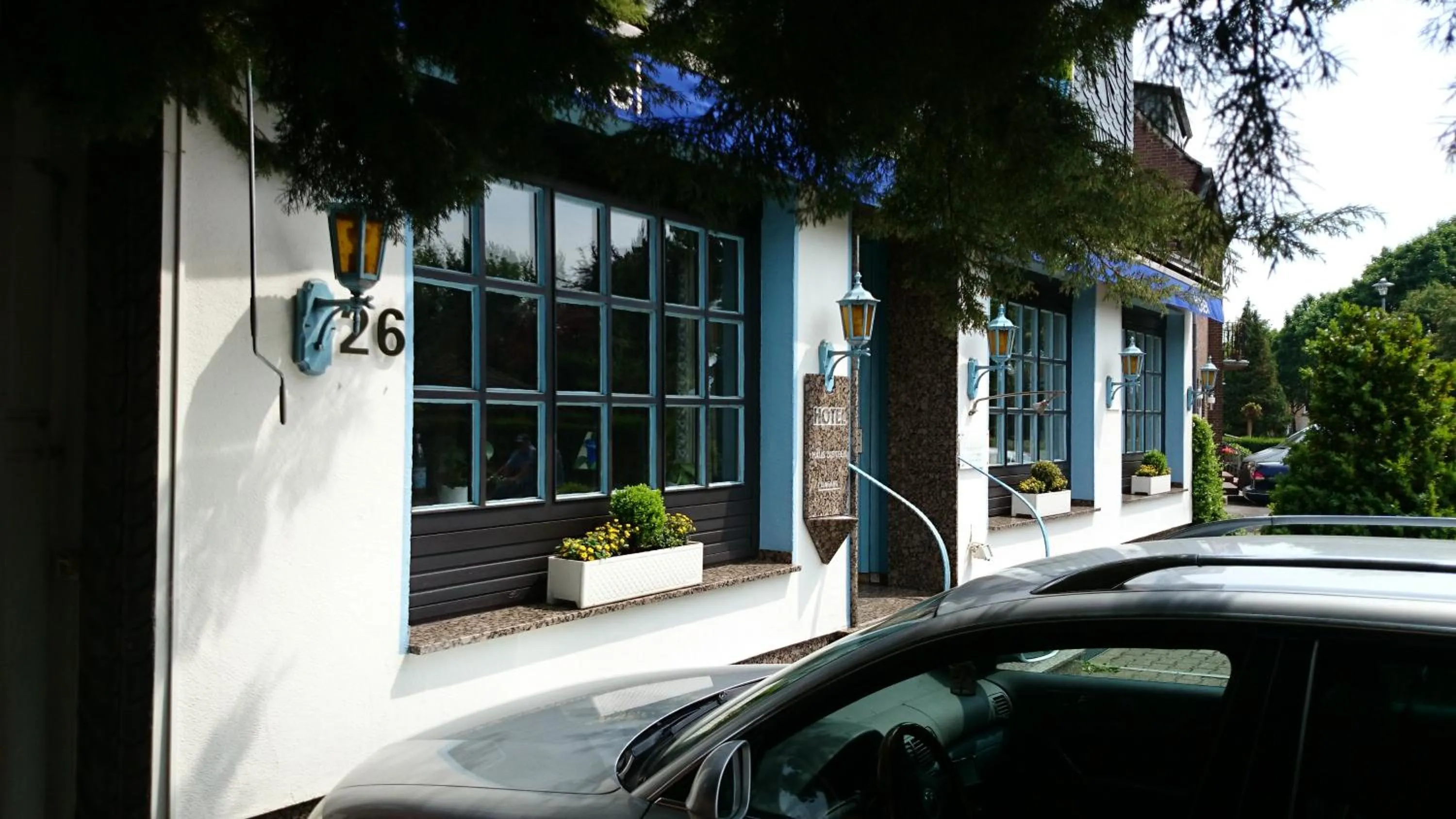 Facade/entrance in Hotel Villa Verde