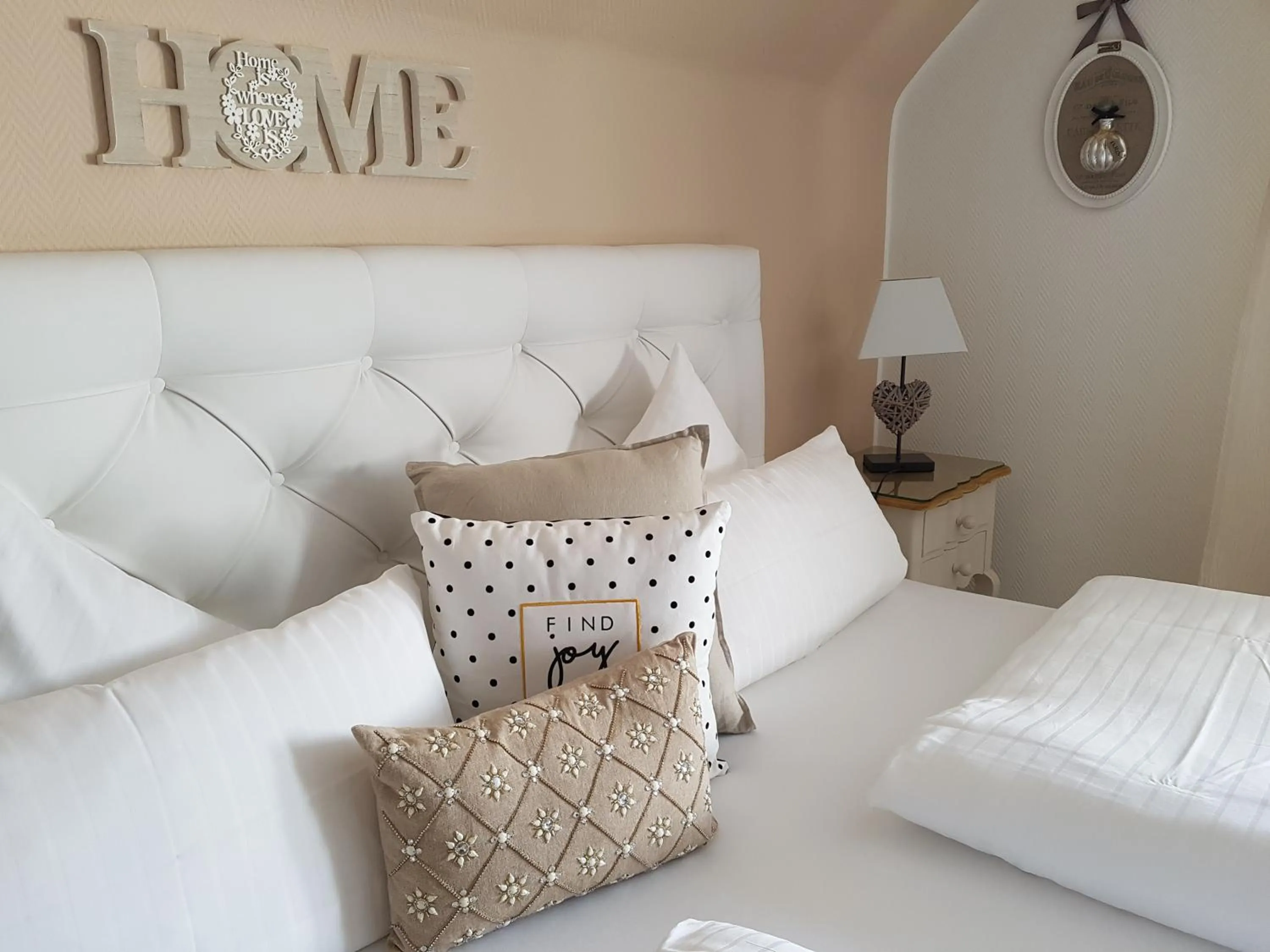 Photo of the whole room, Bed in Hotel Villa Verde