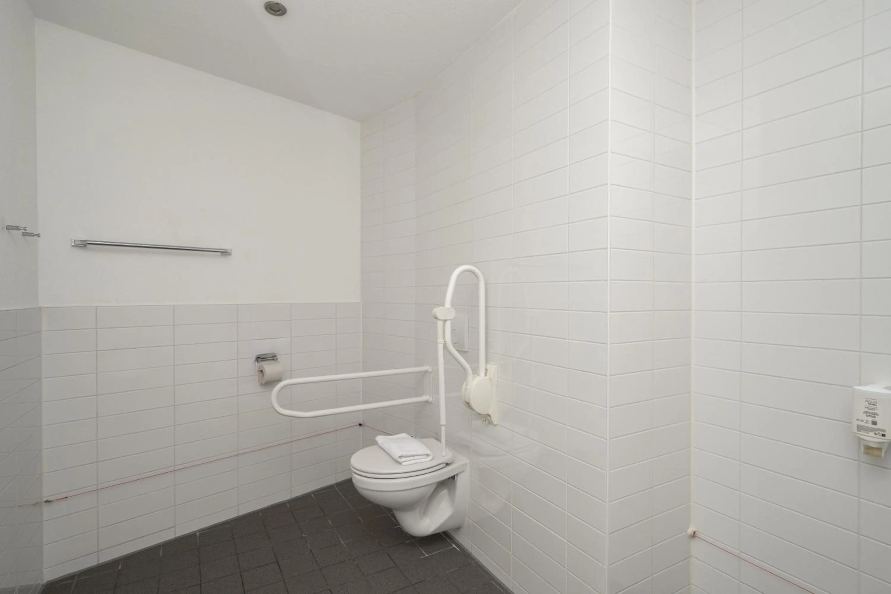 Bathroom in easyHotel Rotterdam City Centre