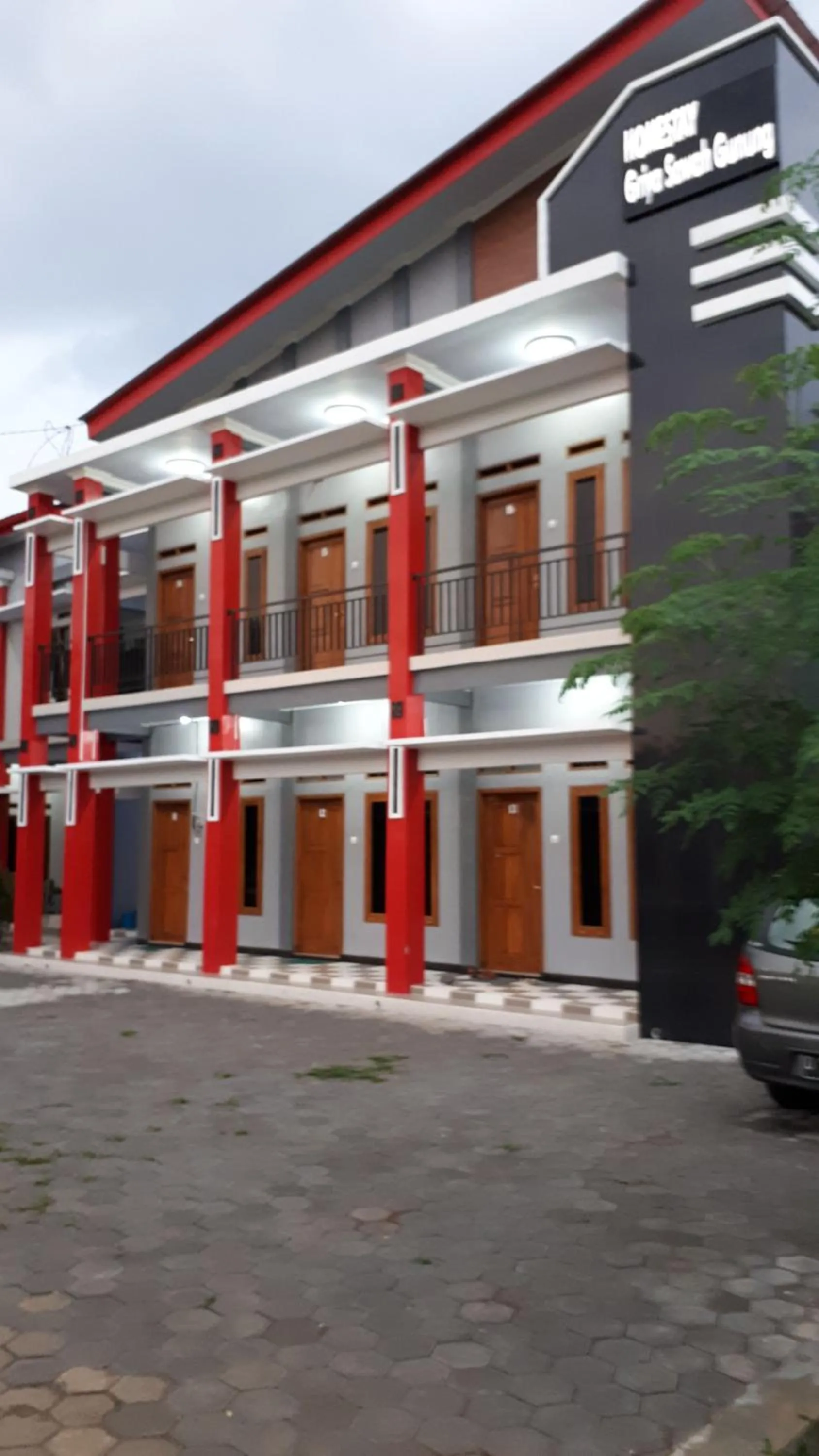 Homestay Griya Sawah Gunung Syariah Mitra RedDoorz