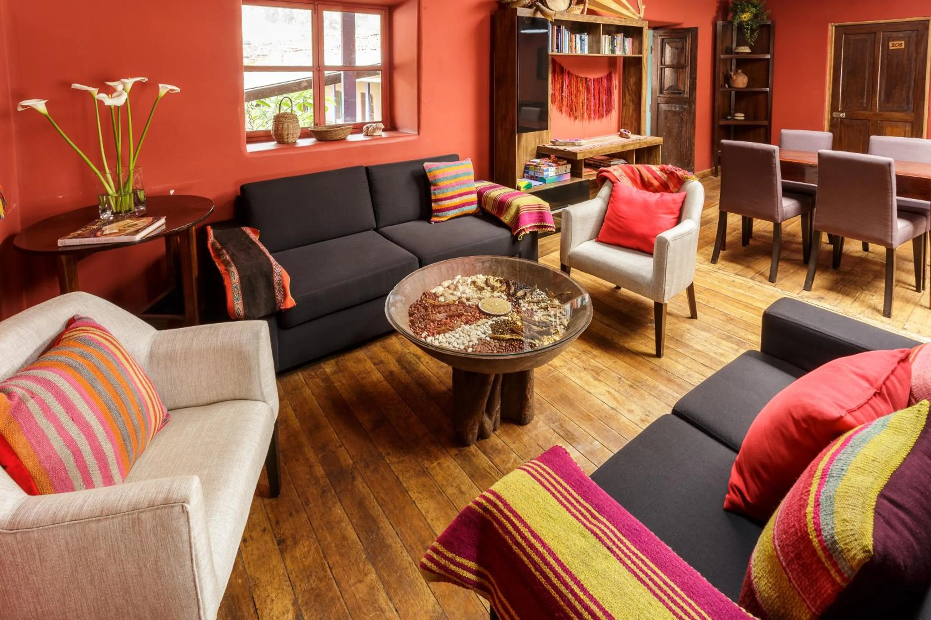 Seating area in Pisac Inn