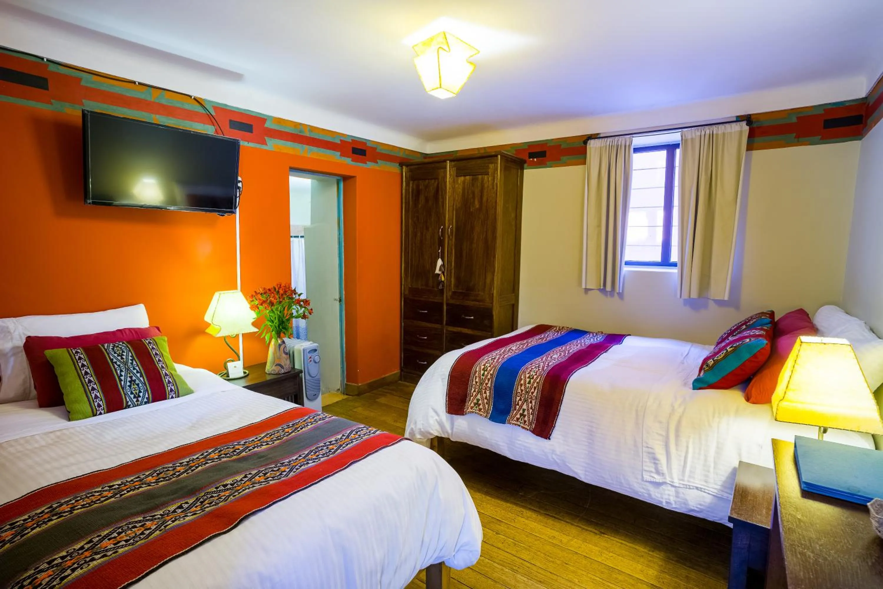 Photo of the whole room, Bed in Pisac Inn
