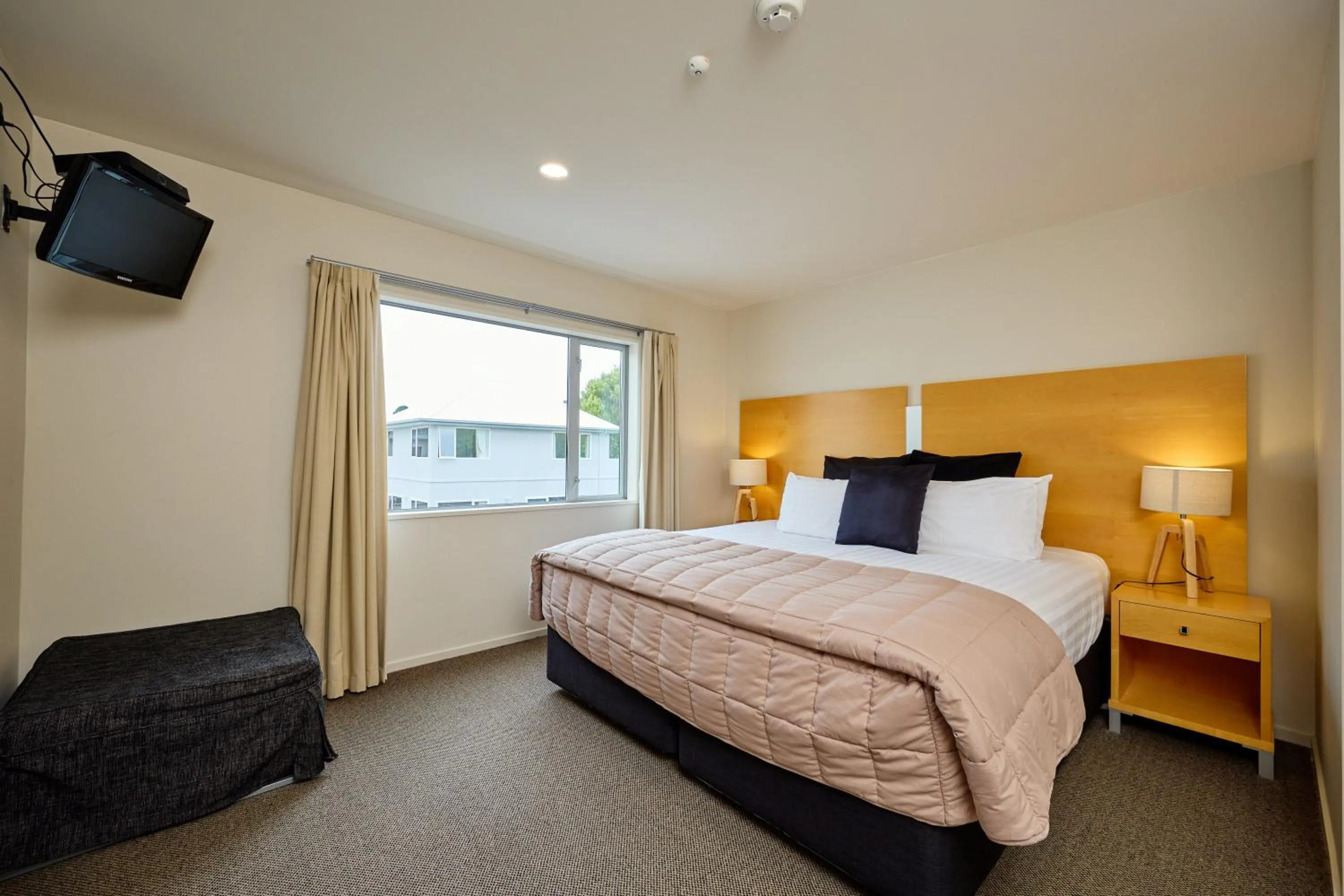 Bed in Kaikoura Luxury Apartments - Formerly Waves Luxury Apartments