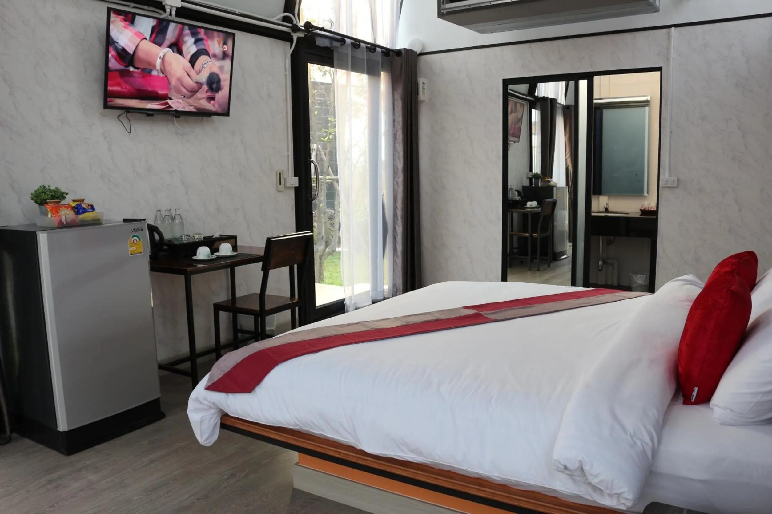 Photo of the whole room, Bed in AKKARA RESORT&VILLA