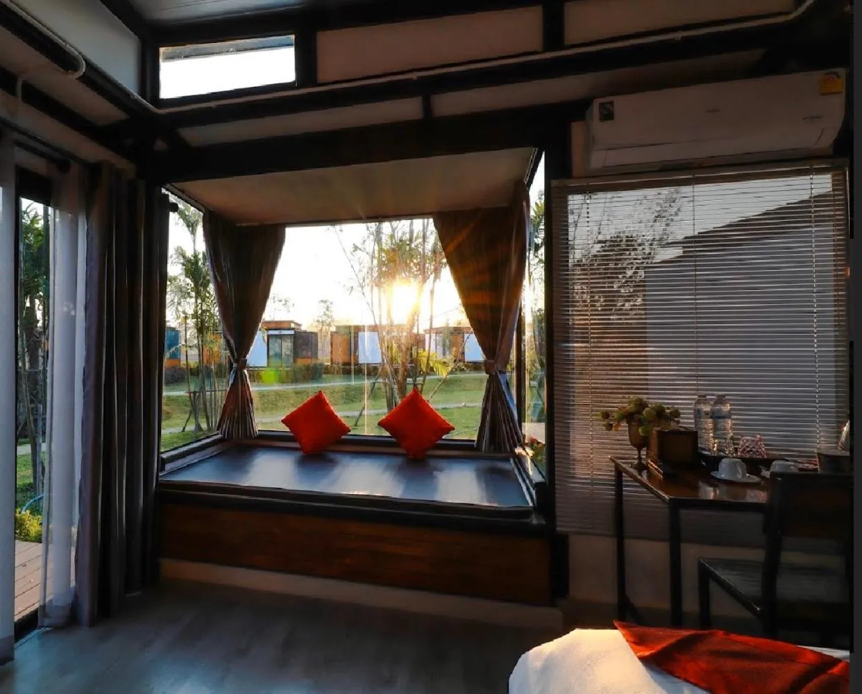 Deluxe Twin Room in AKKARA RESORT&VILLA