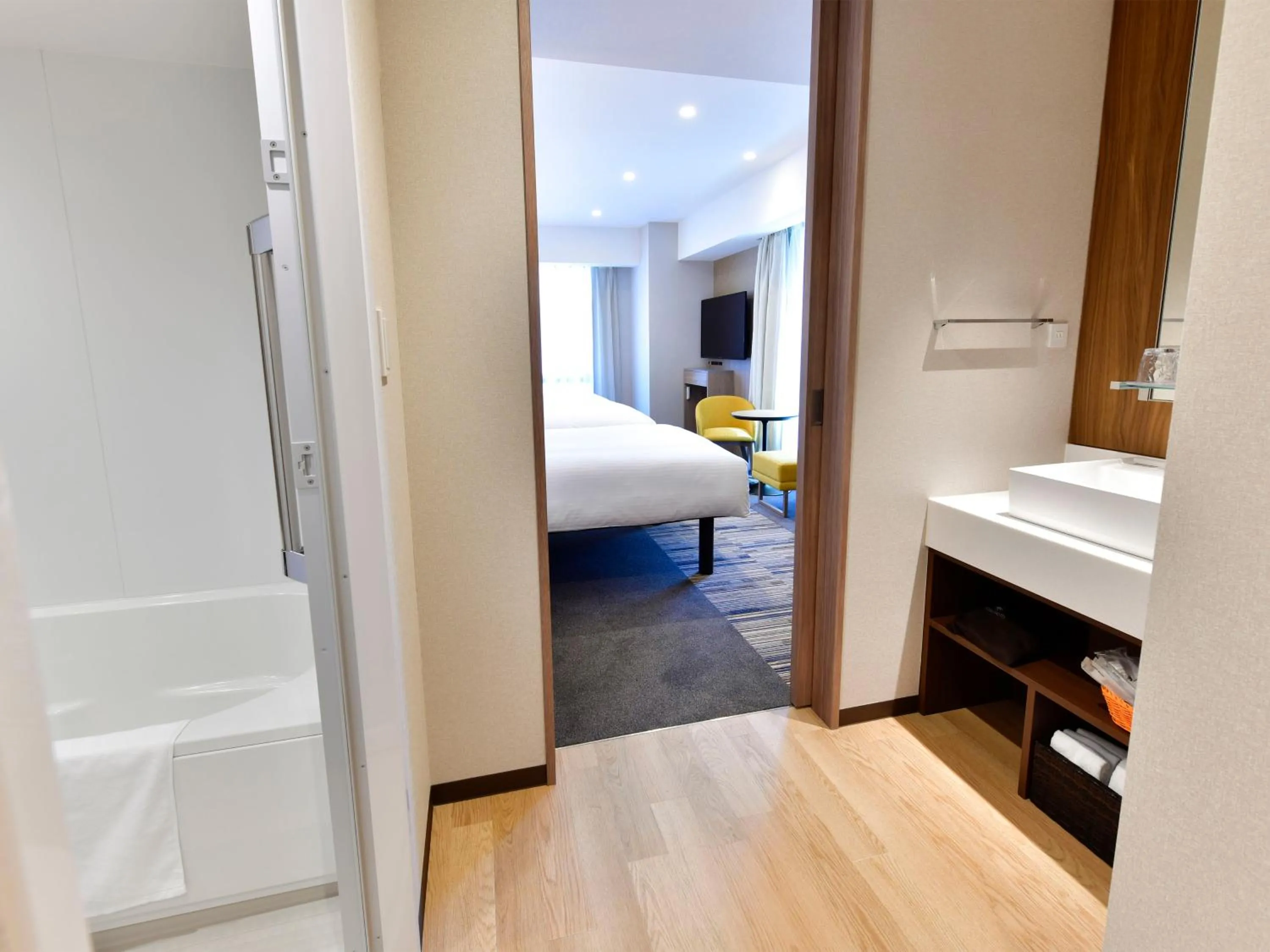 Bathroom, Bed in Asakusa Tobu Hotel