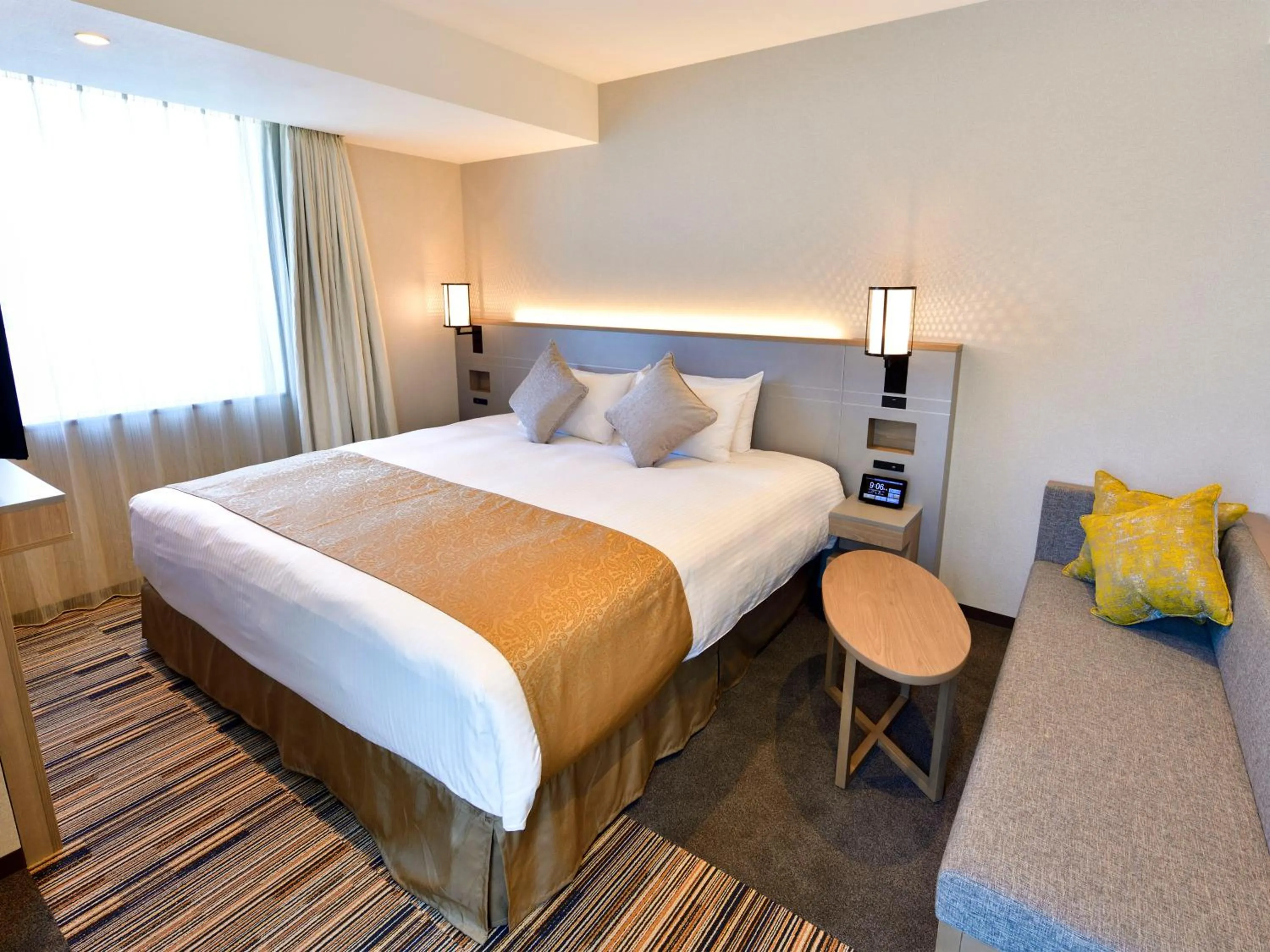 Bed in Asakusa Tobu Hotel