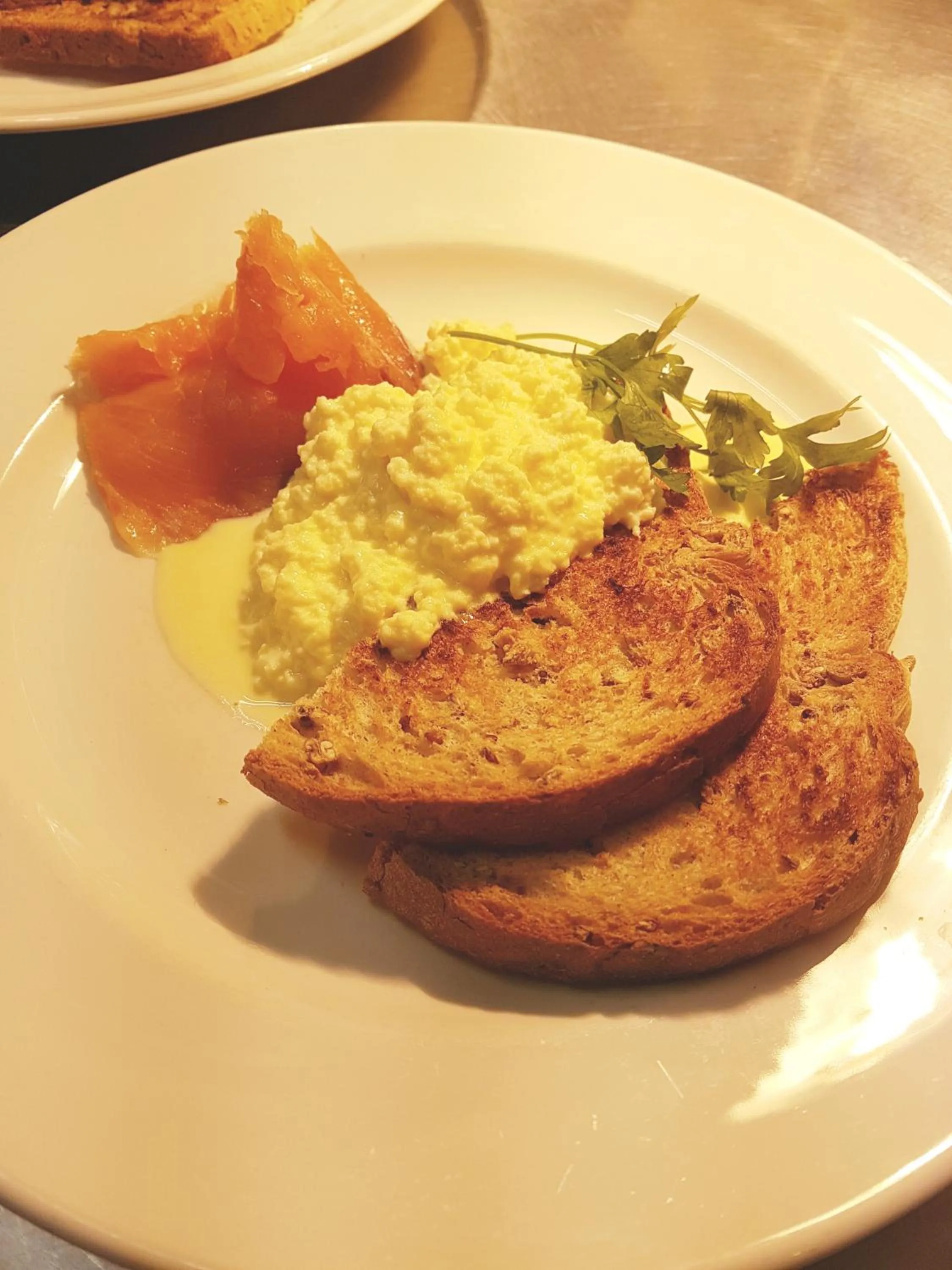 Breakfast in Eight Bells Inn