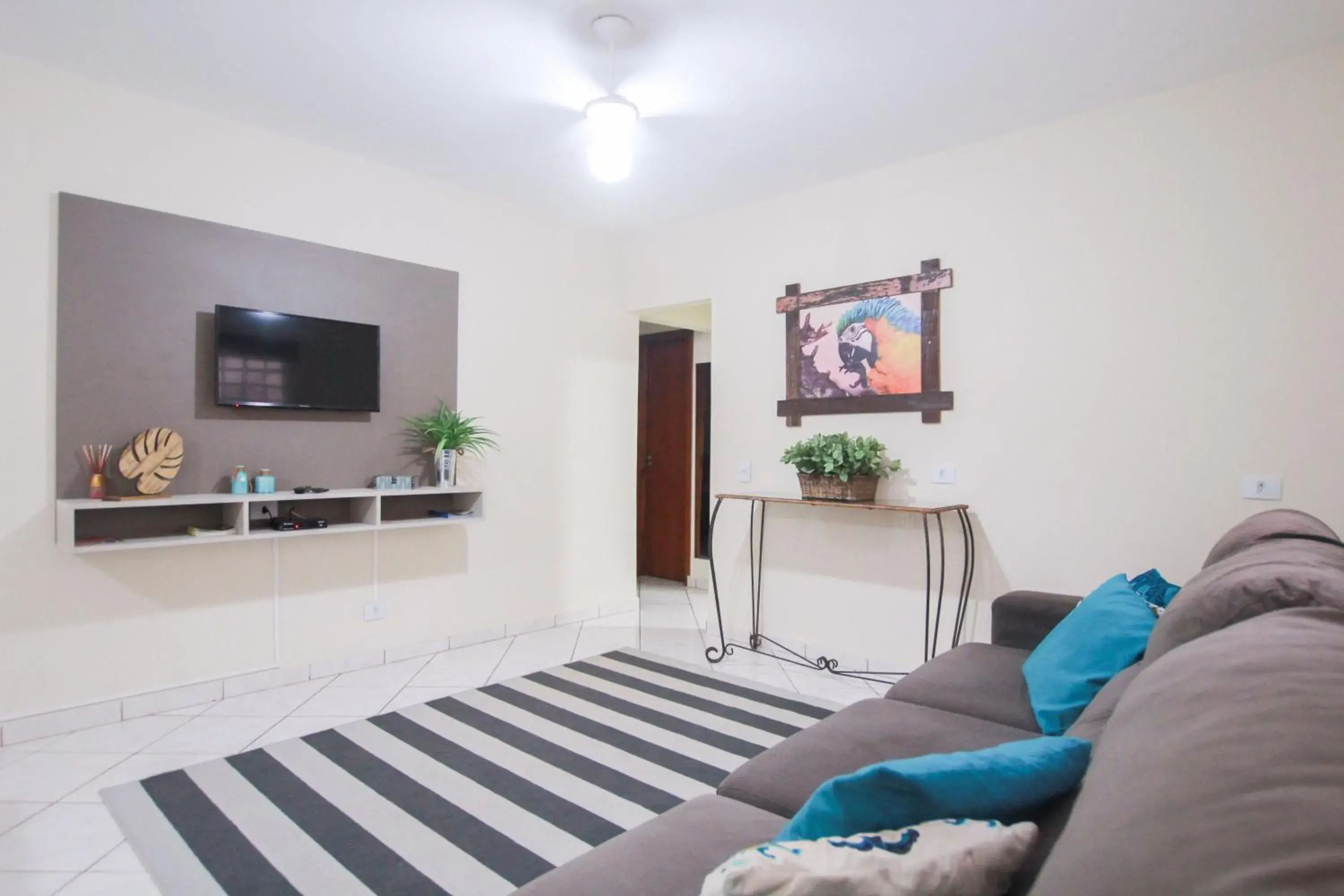 Two-Bedroom Apartment in Ypê Flats e Containers Two-Bedroom Apartment in Ypê Flats e Containers