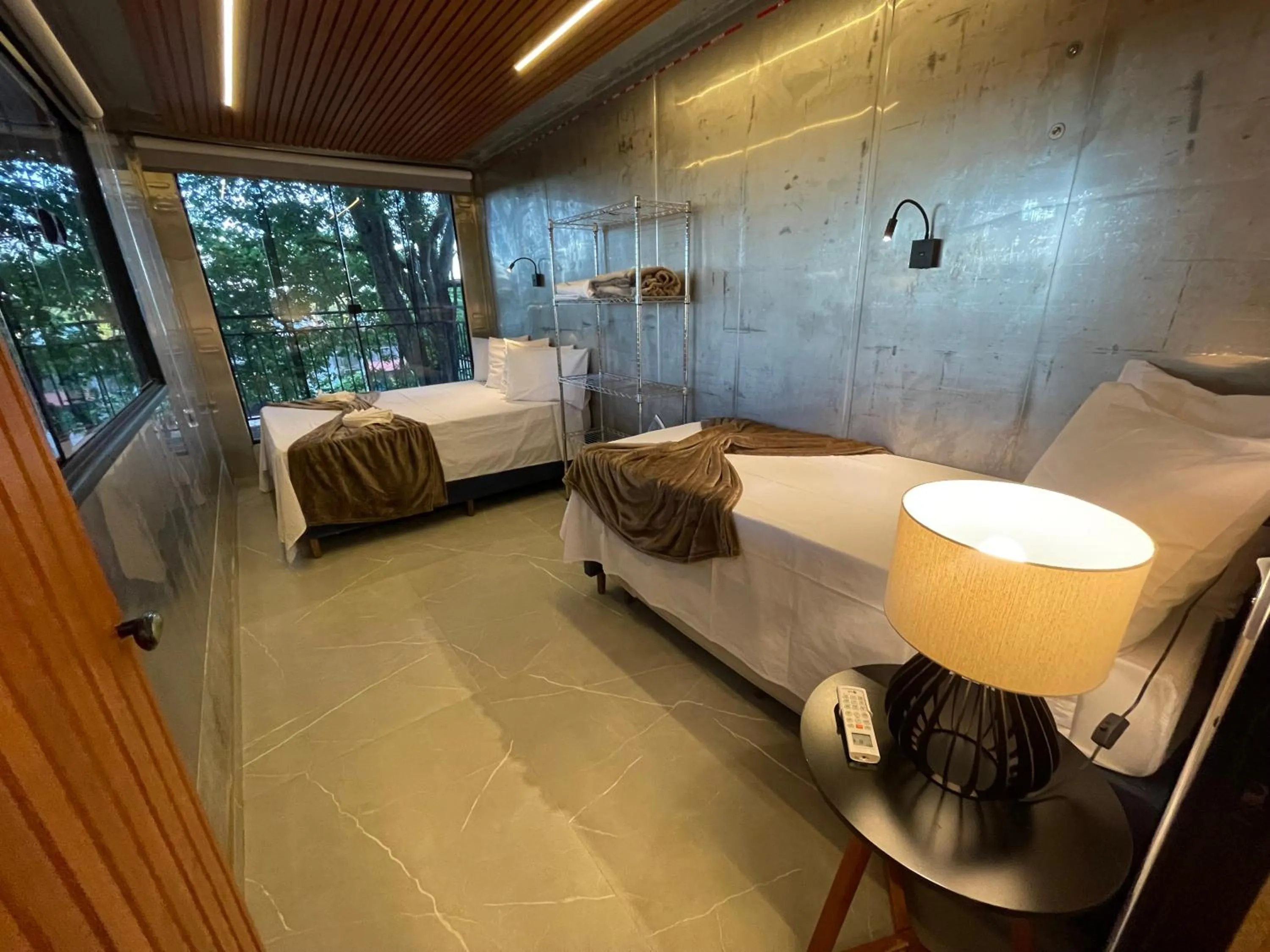 Bed in Ypê Flats e Containers