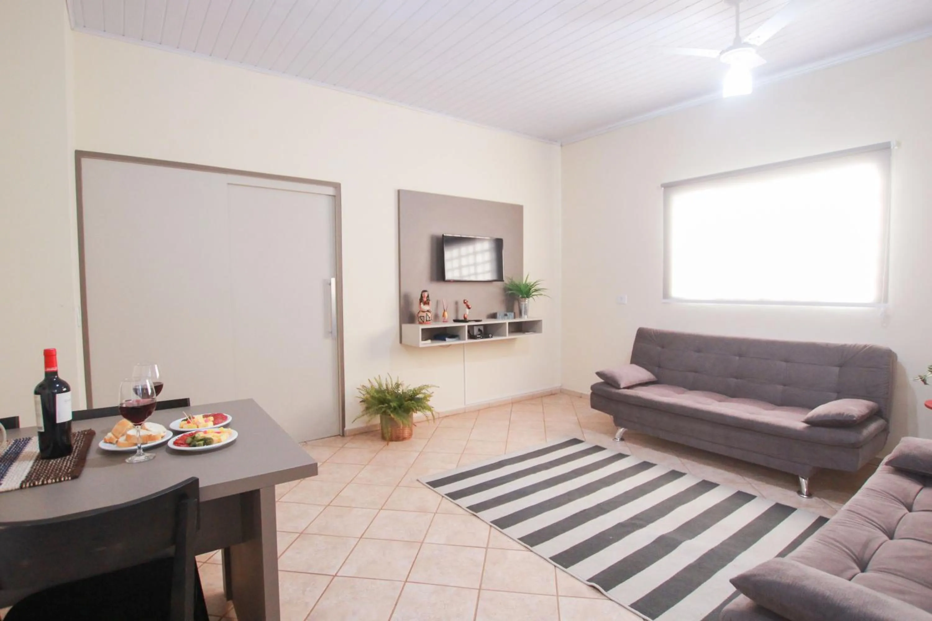 Living room in Ypê Flats e Containers
