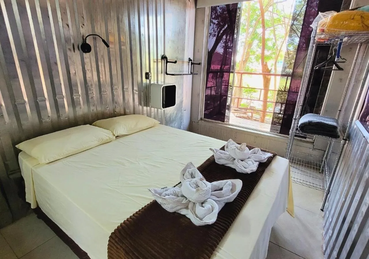 Bed in Ypê Flats e Containers