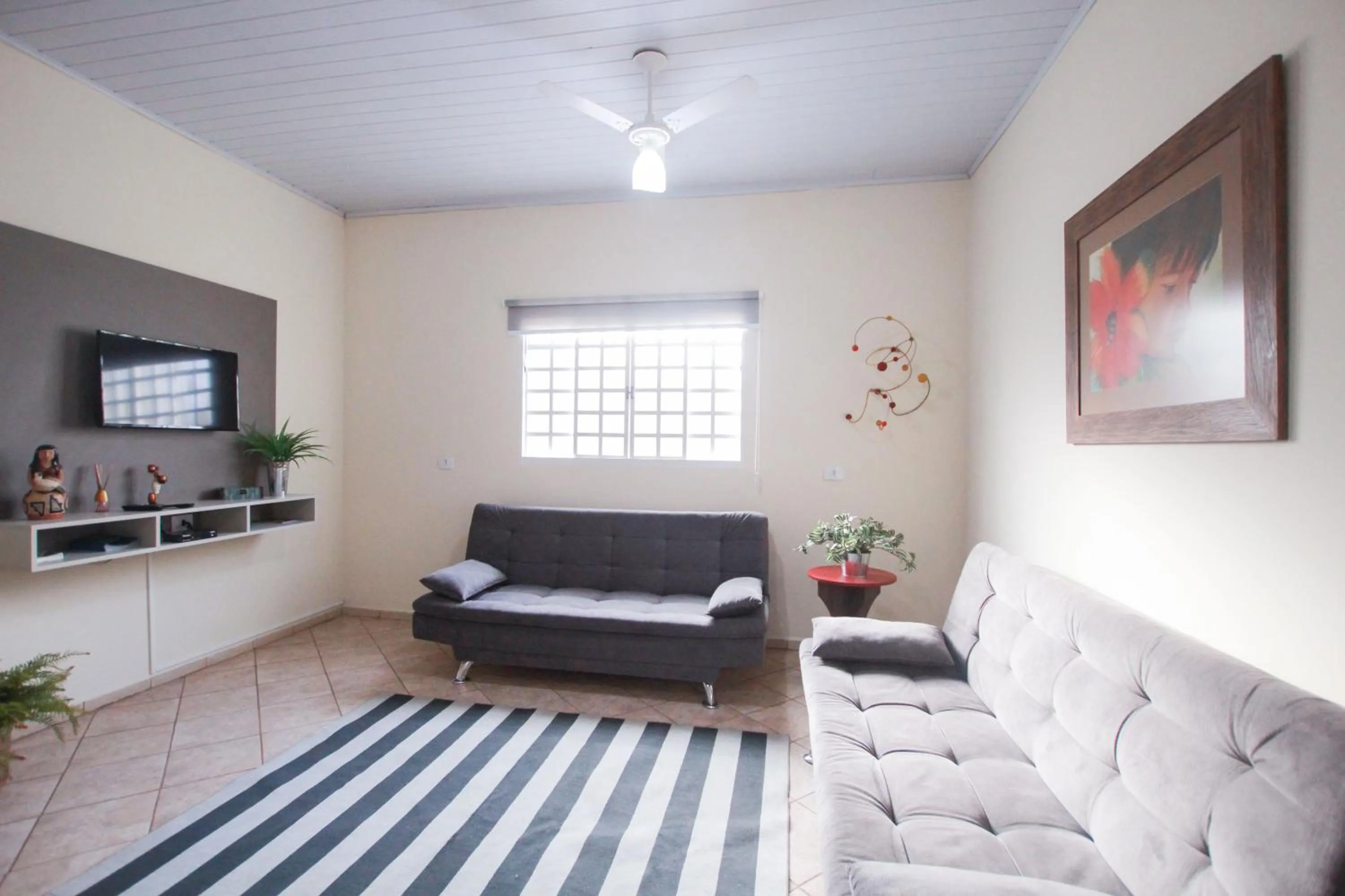 Living room in Ypê Flats e Containers