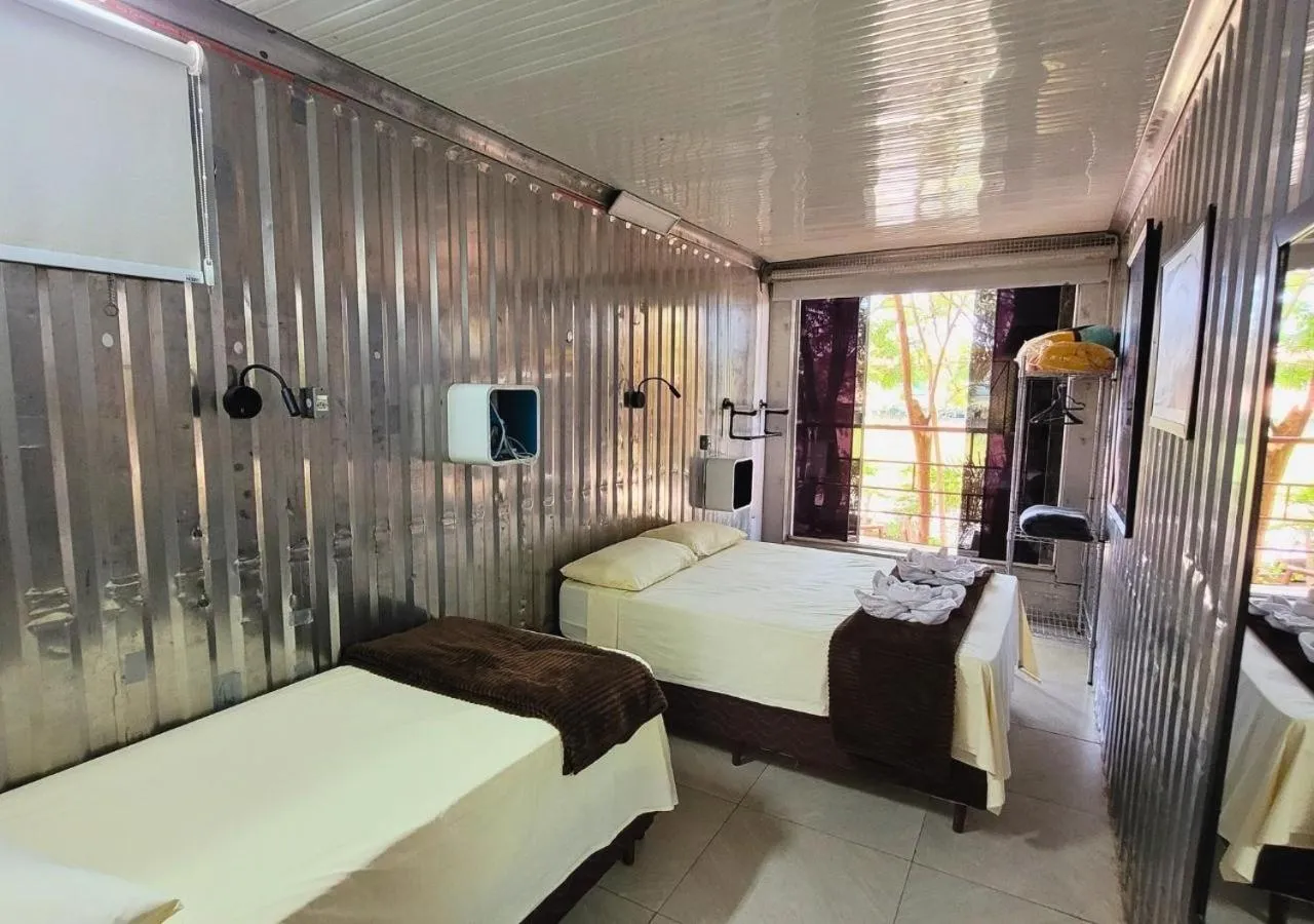 Bed in Ypê Flats e Containers