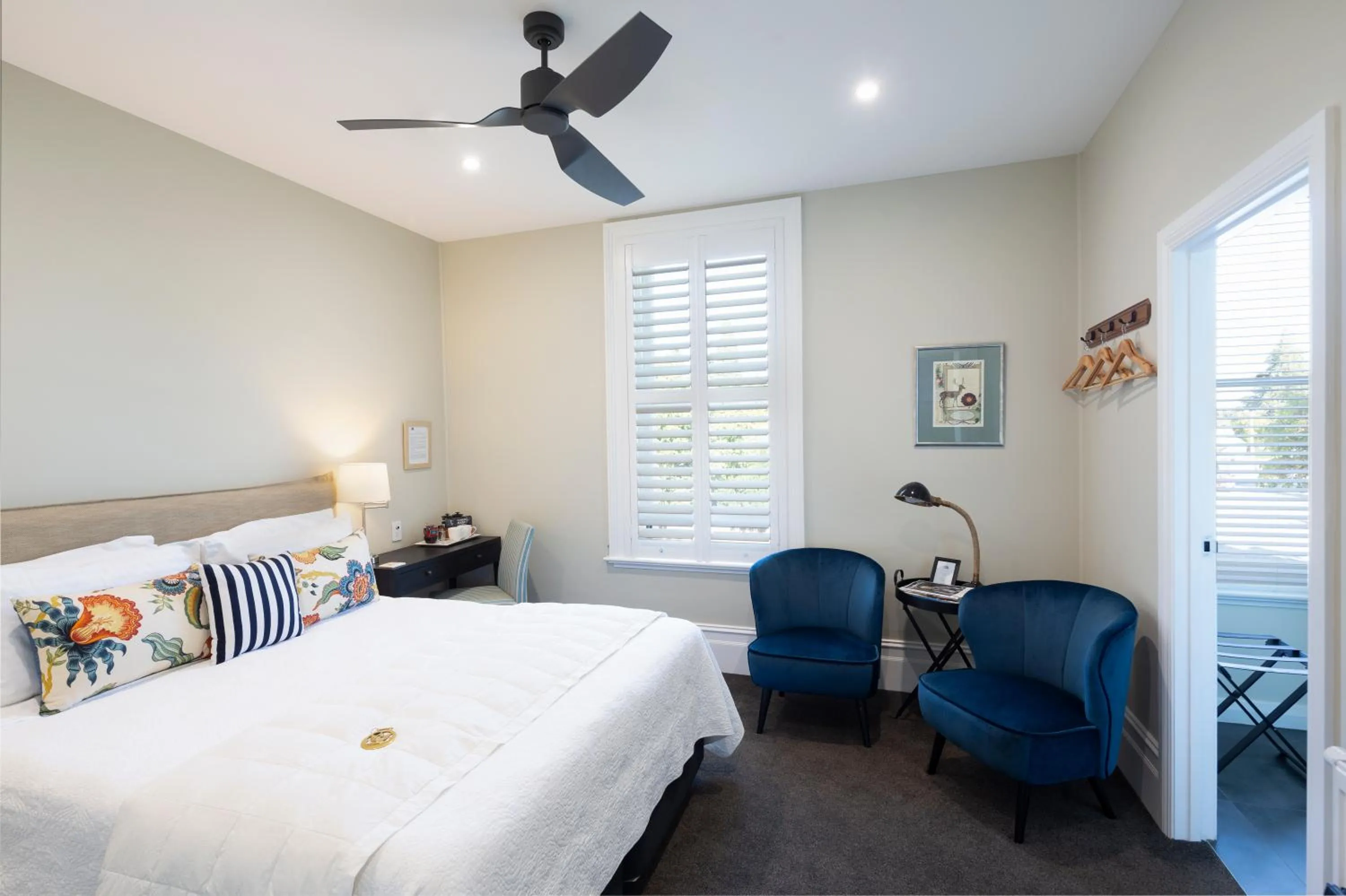 Bedroom, Bed in The Lord Clyde