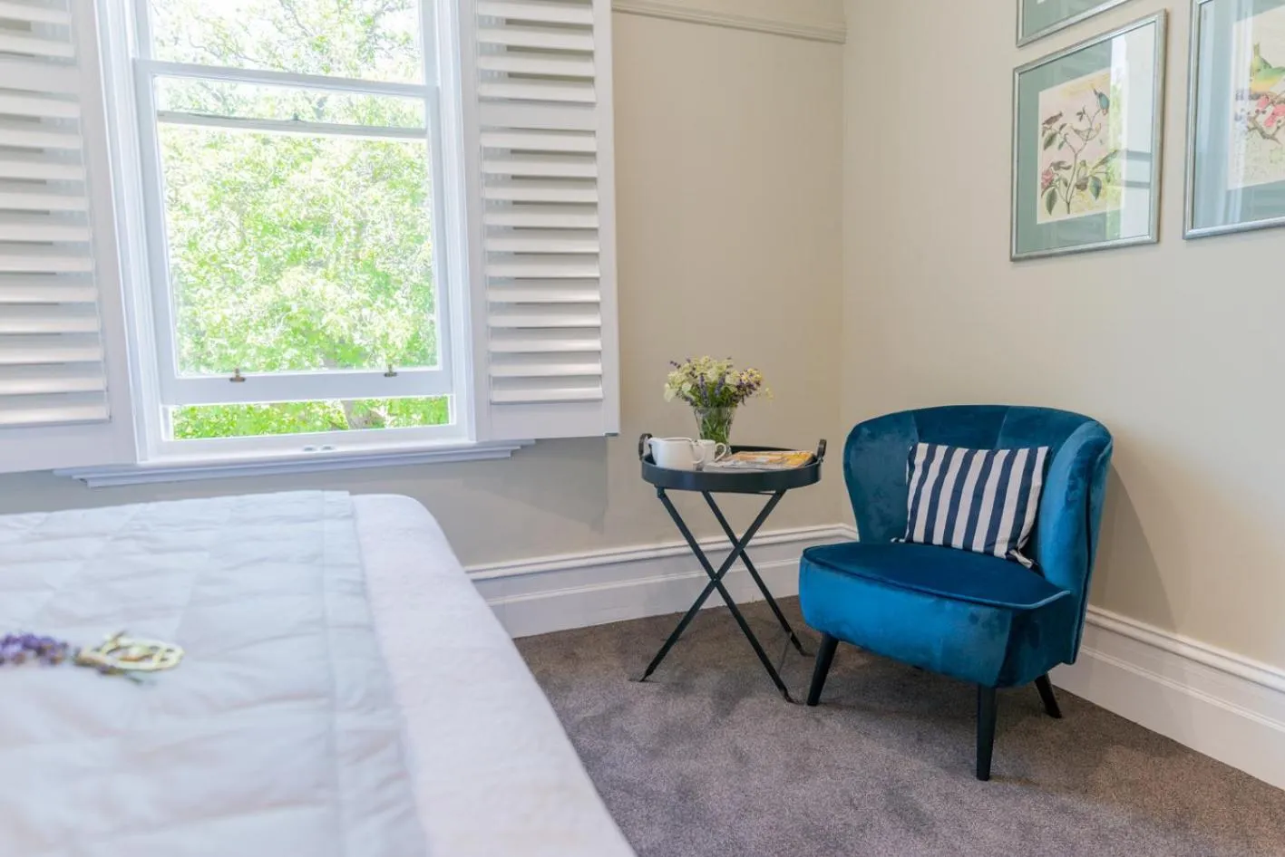 Seating area in The Lord Clyde