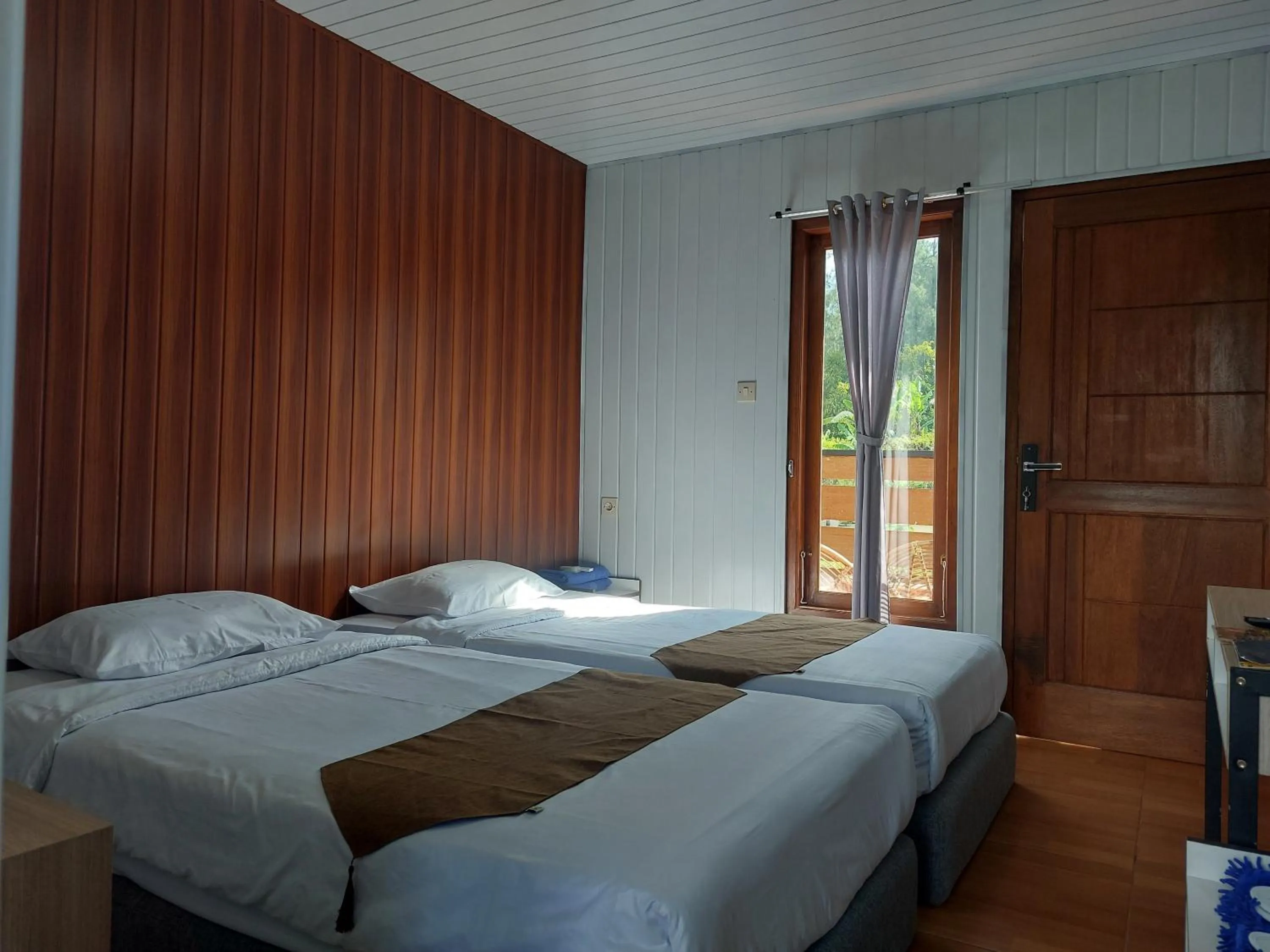 Bedroom, Bed in Istana Bromo Resort