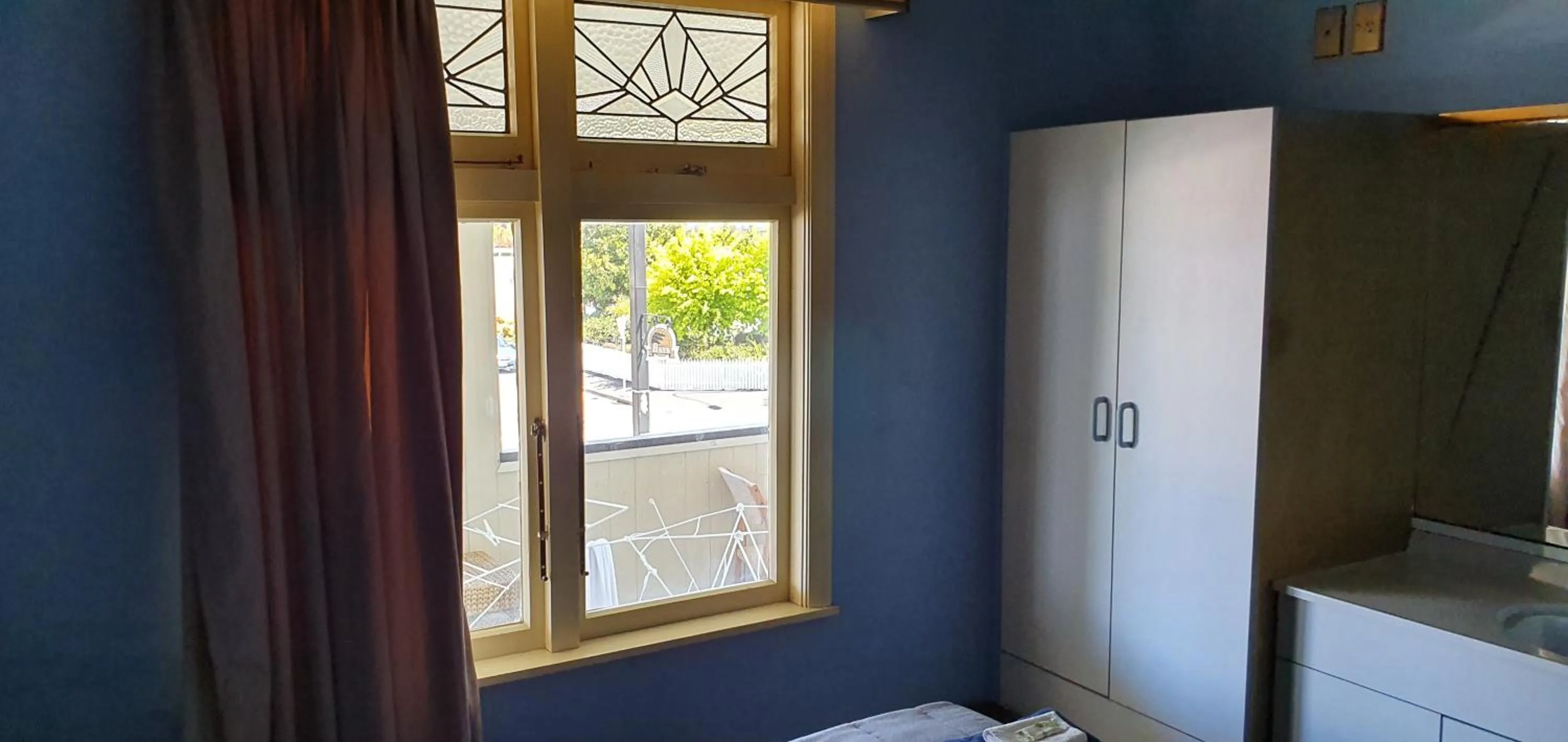 Hotel Motueka Backpackers, Loud Live Music Friday Saturday Nights