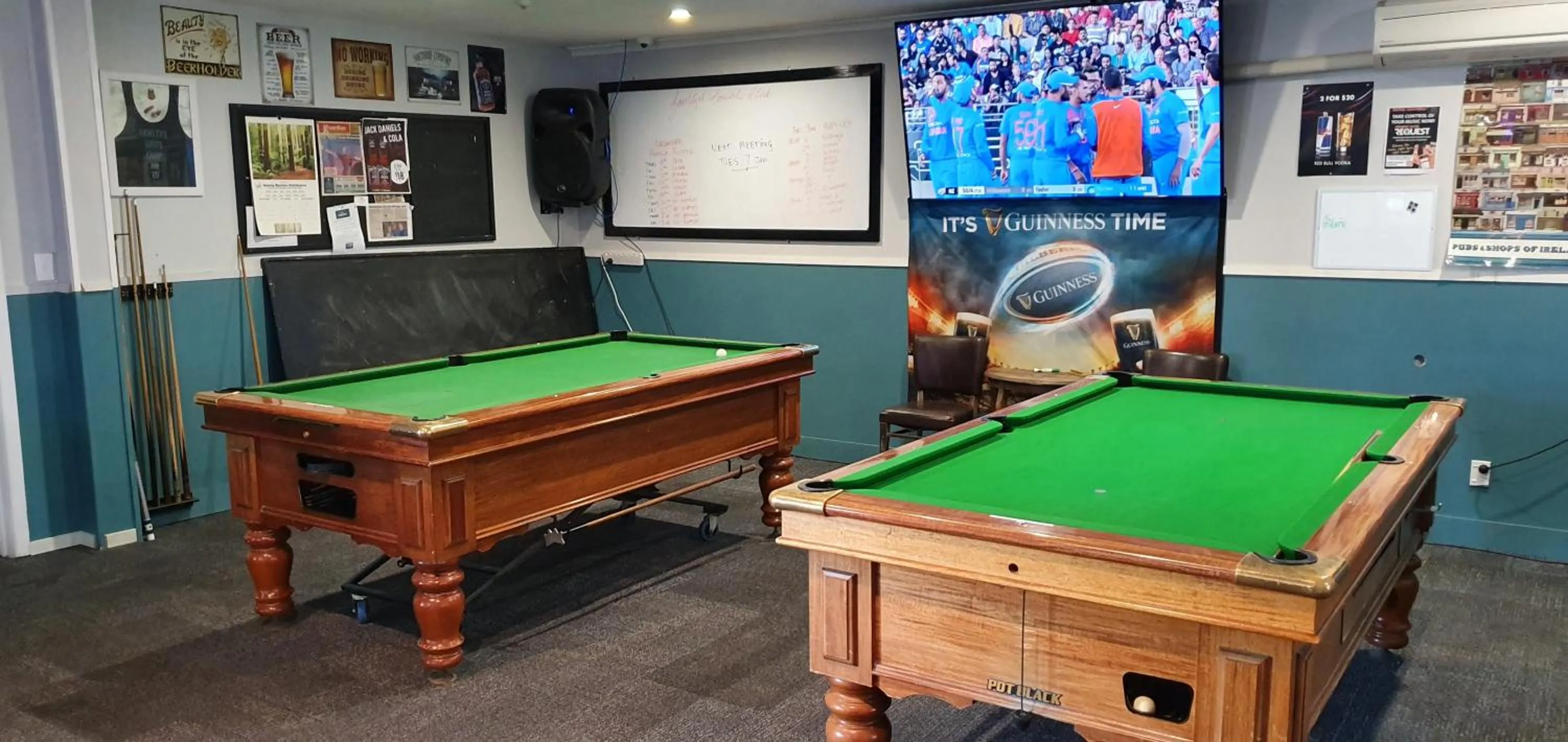 Hotel Motueka Backpackers, Loud Live Music Friday Saturday Nights