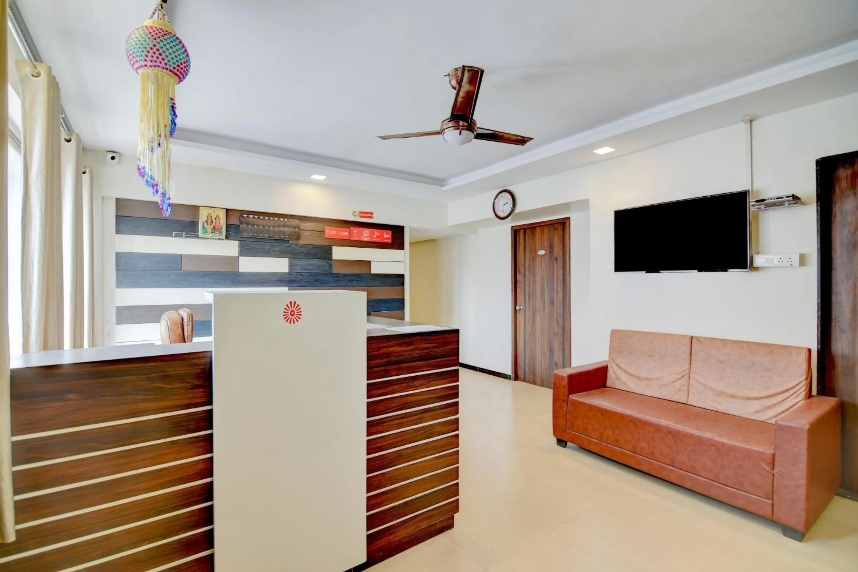 Lobby or reception in Hotel O Peaceful Stay Keshav Nagar.