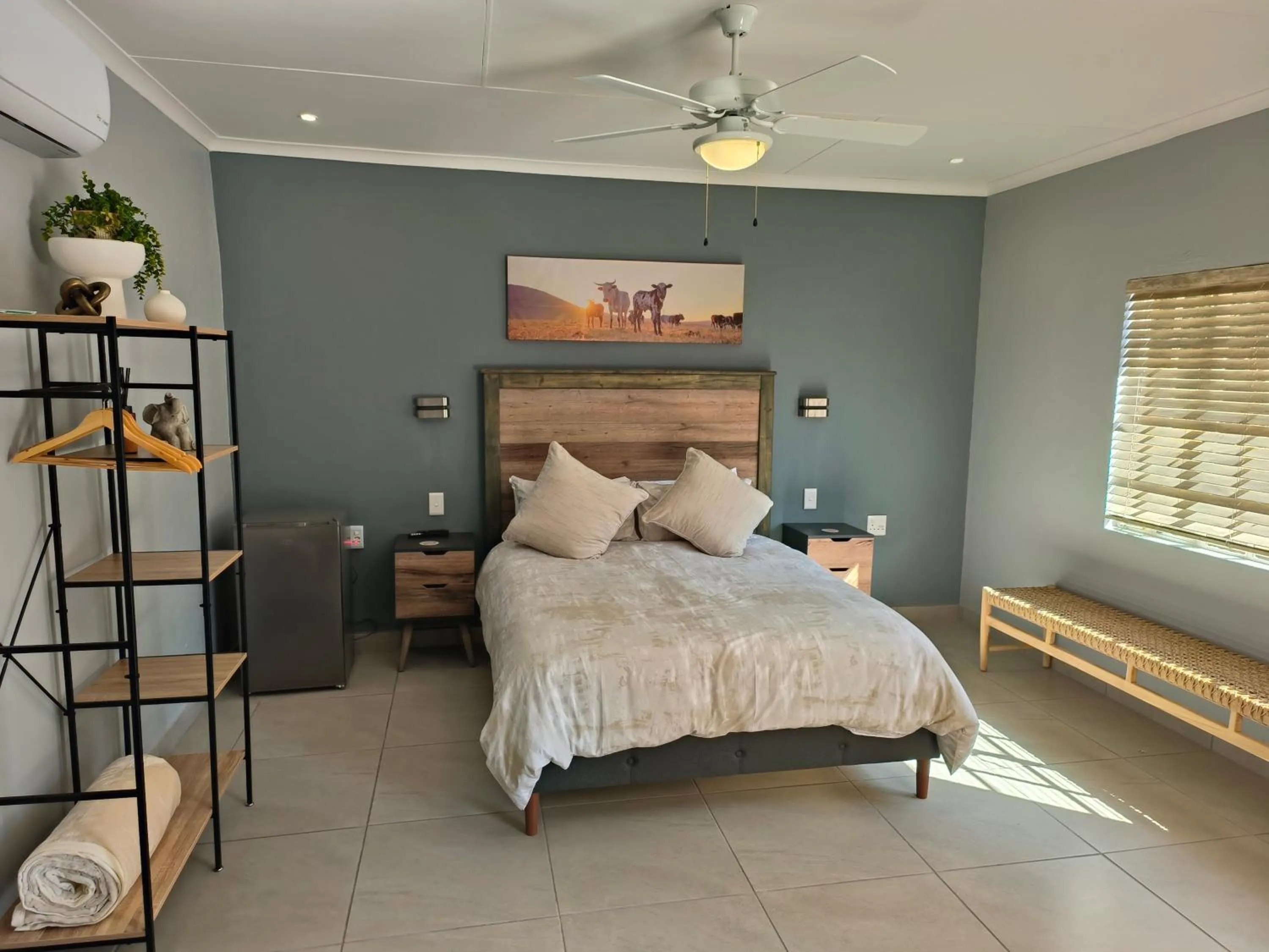 Restaurant/places to eat, Bed in Mabalel Lodge