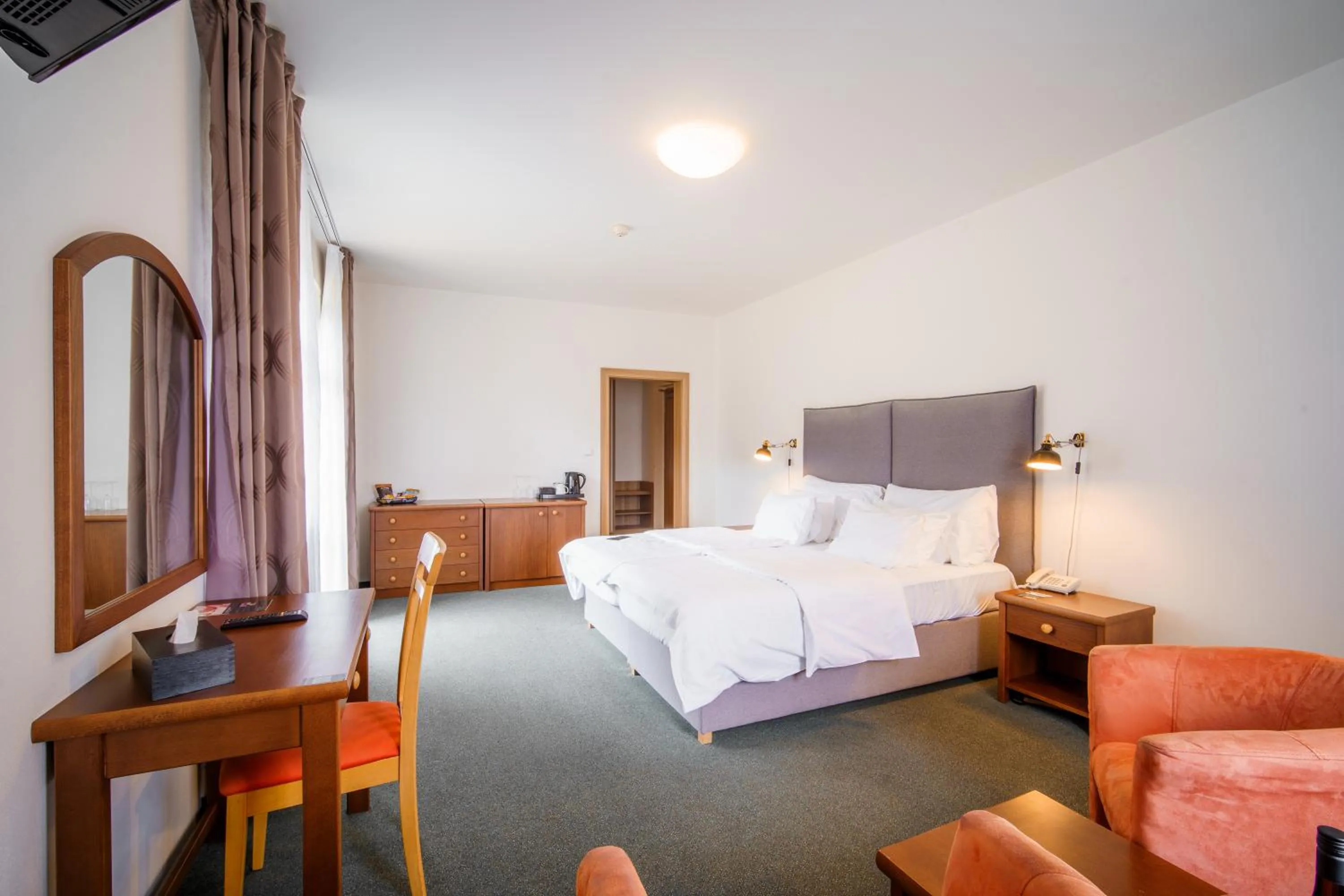 Photo of the whole room, Bed in Pytloun Wellness Hotel Hasištejn