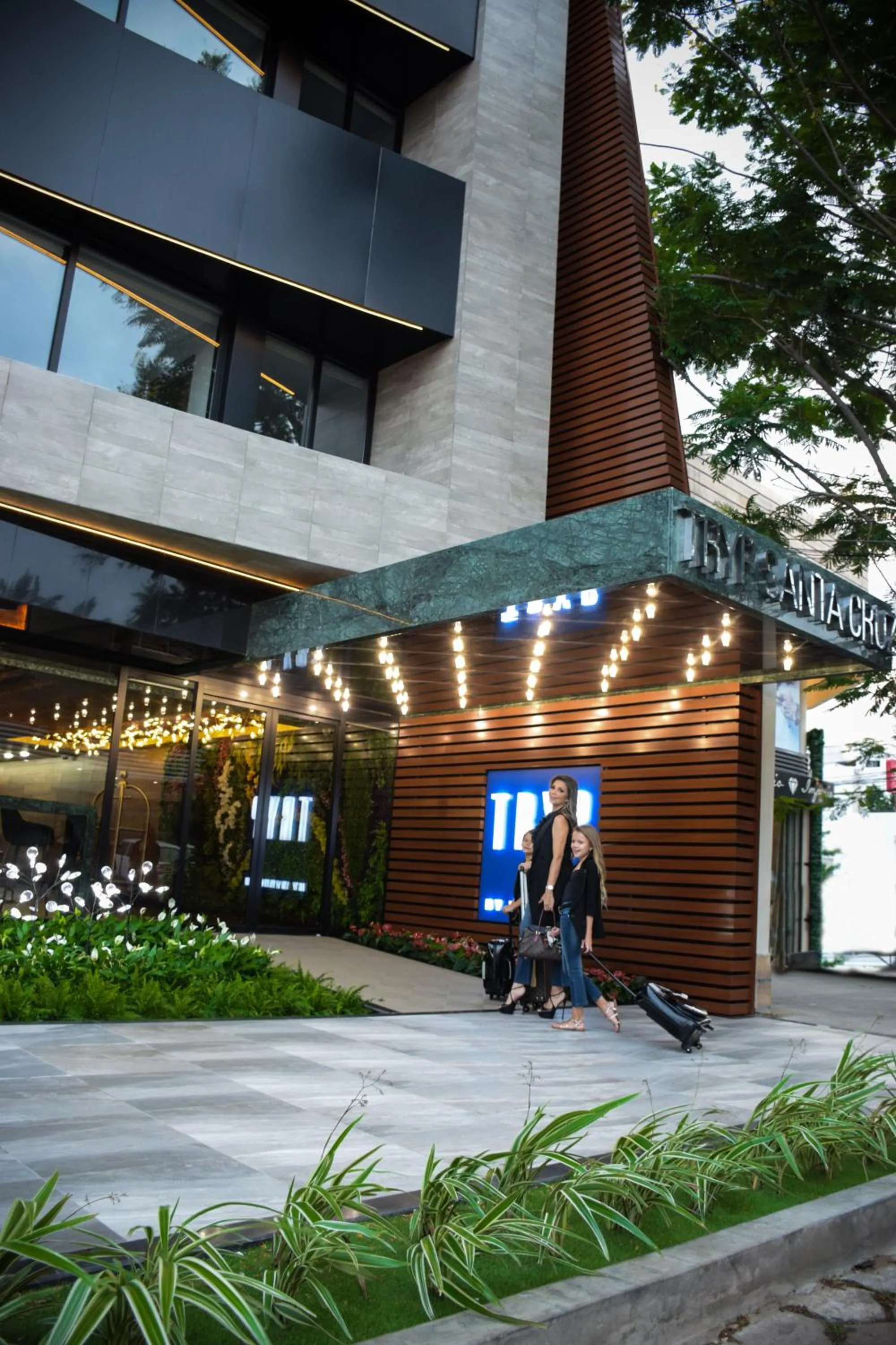 Facade/entrance in TRYP by Wyndham Santa Cruz
