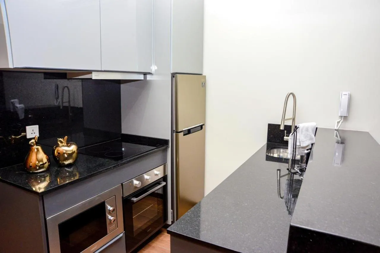 Kitchen or kitchenette in TRYP by Wyndham Santa Cruz