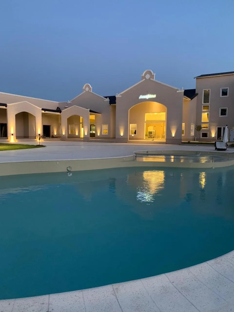  in Howard Johnson Plaza & Convention Center Spa La Plata