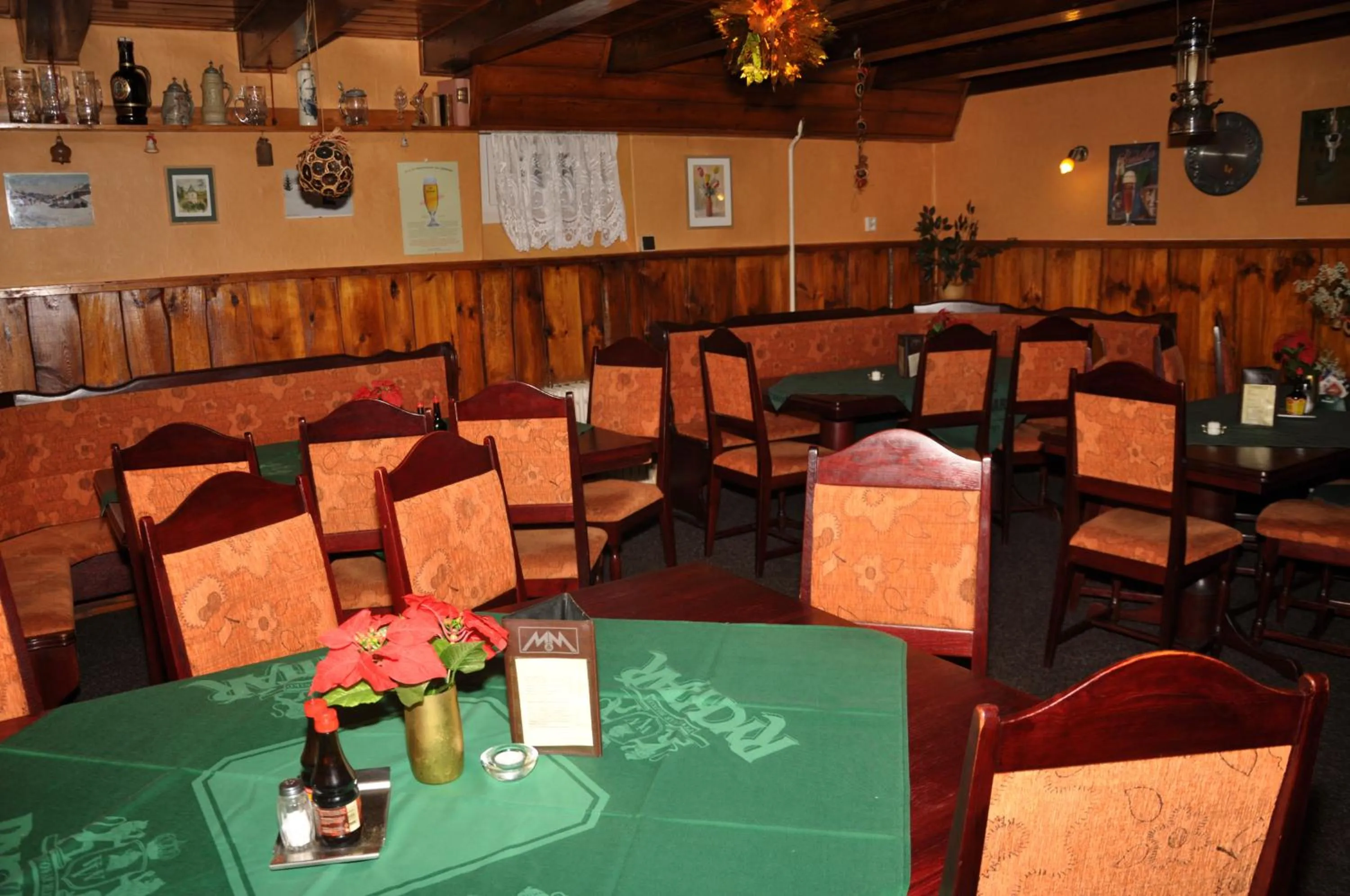 Restaurant/places to eat in Hotel - penzion M&M