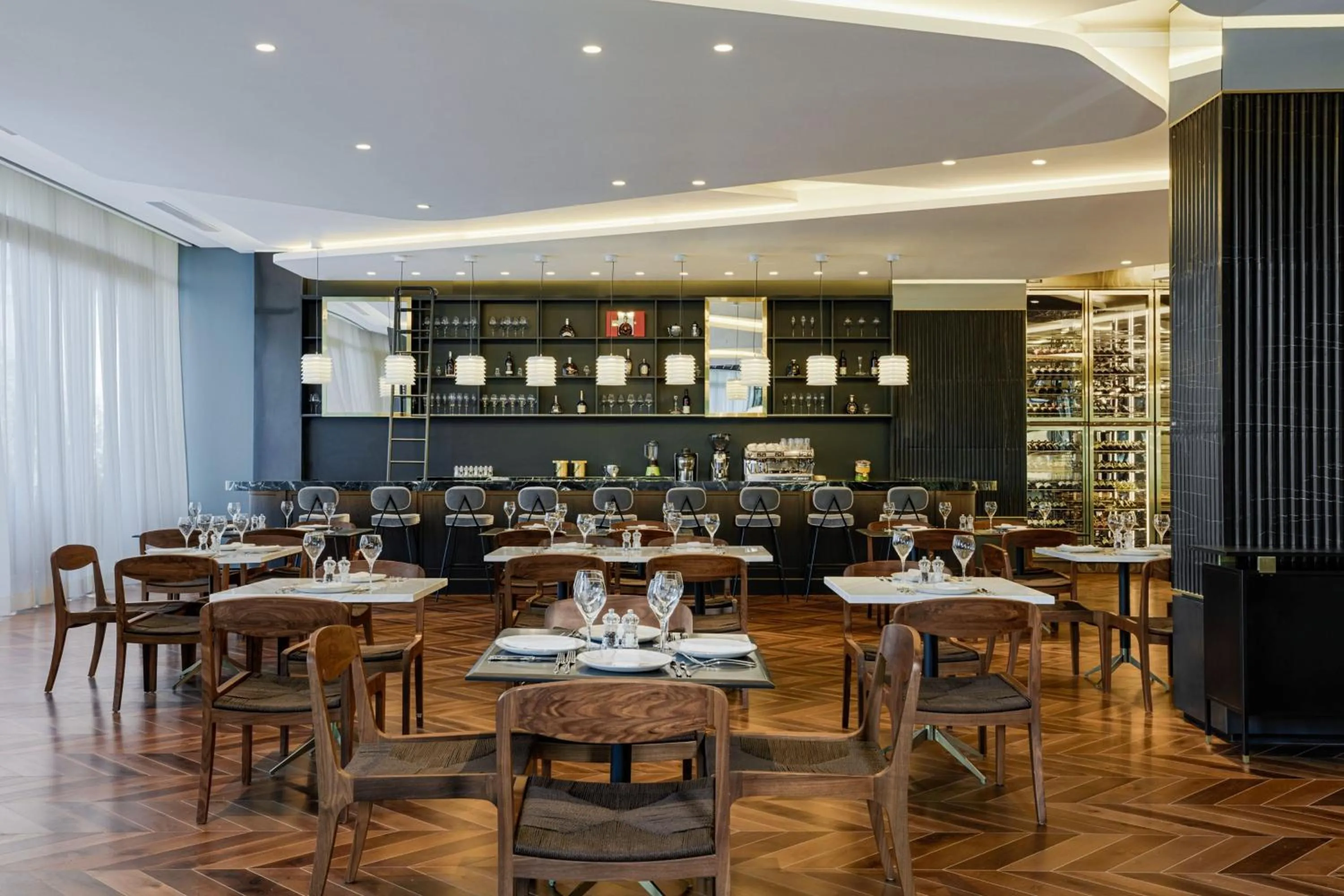 Restaurant/places to eat in Le Meridien Batumi