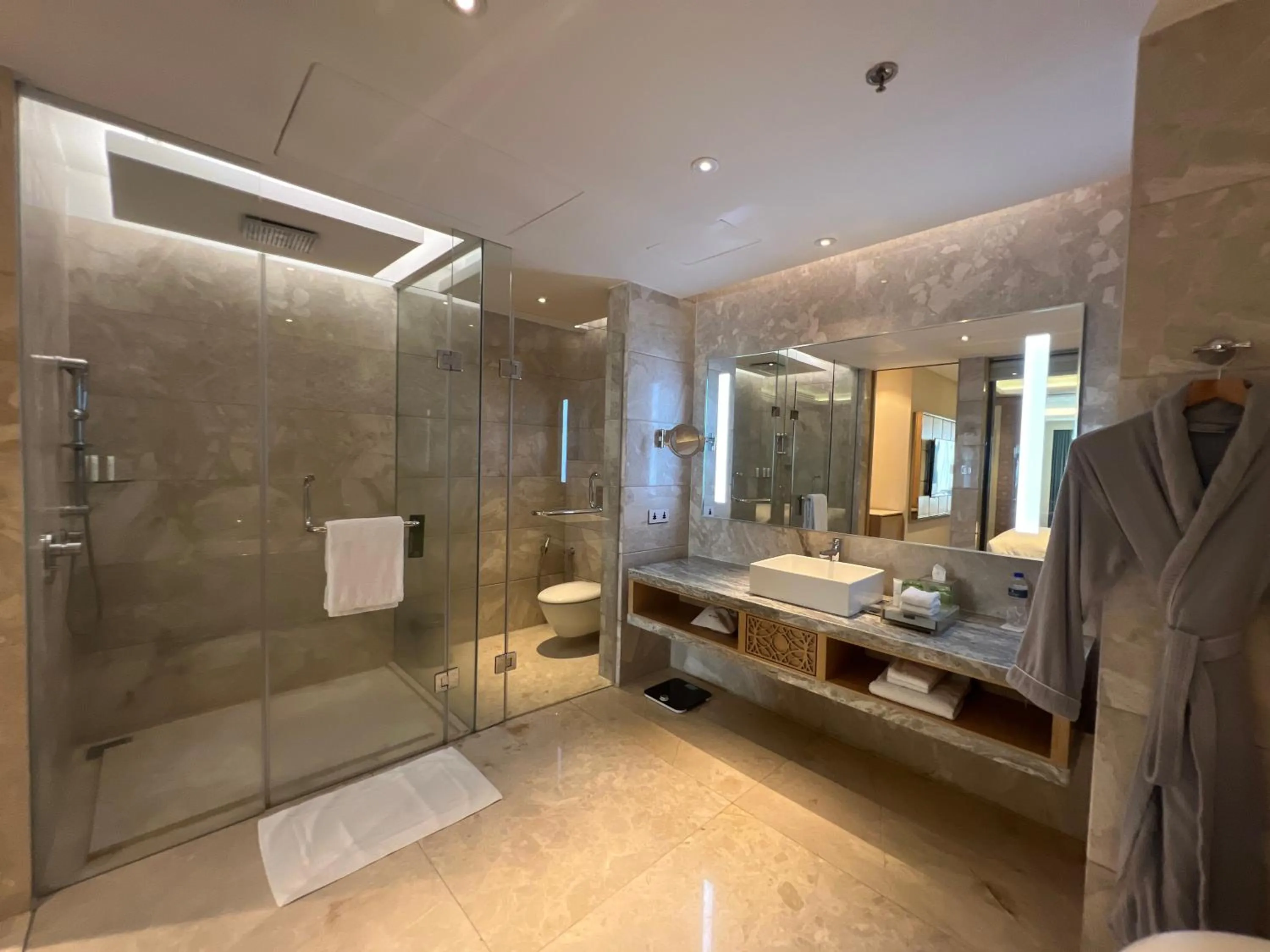 Bathroom in Renaissance Dhaka Gulshan Hotel