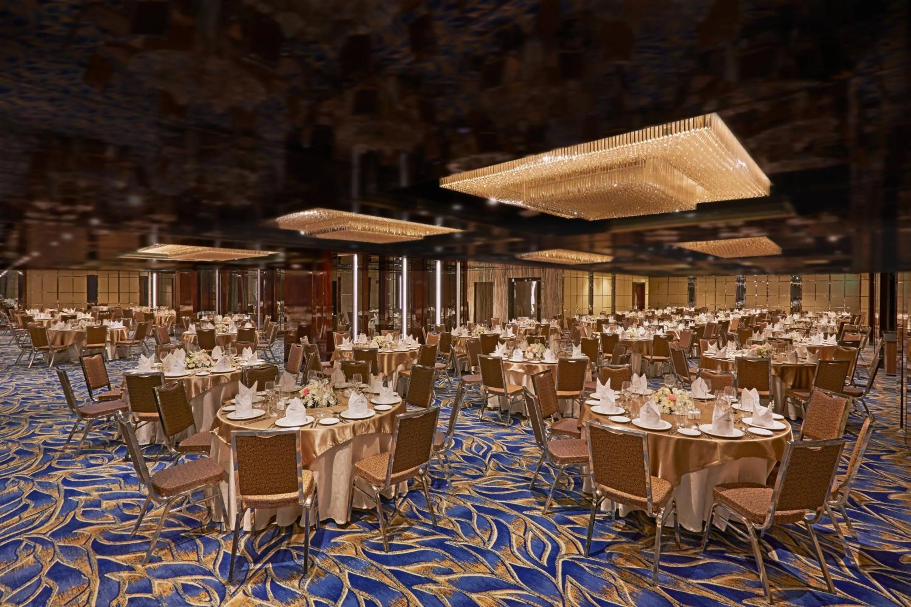 Meeting/conference room in Renaissance Dhaka Gulshan Hotel