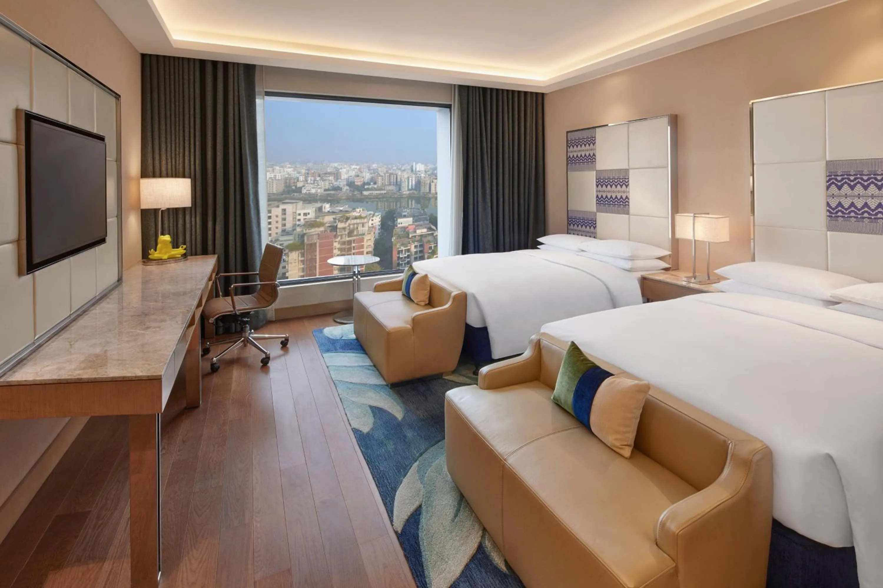 Photo of the whole room, Bed in Renaissance Dhaka Gulshan Hotel