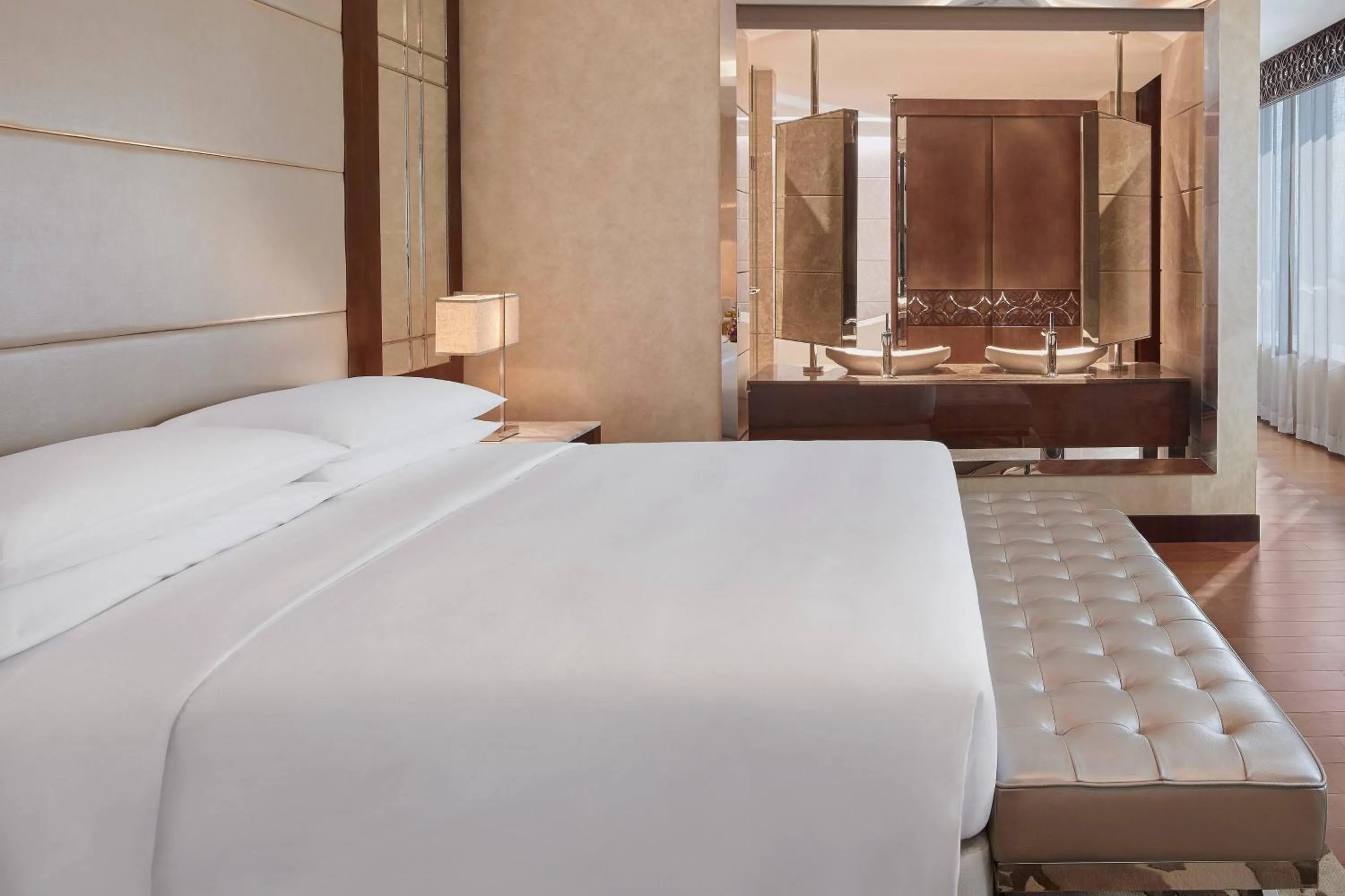 Bedroom, Bed in Renaissance Dhaka Gulshan Hotel