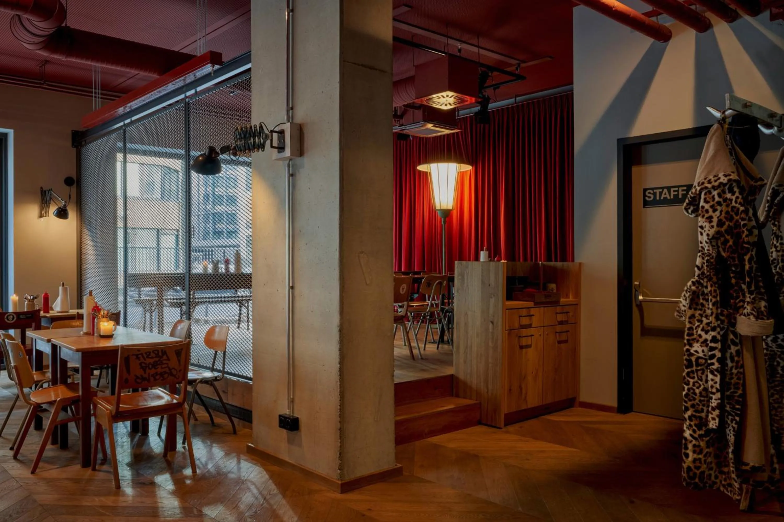 Restaurant/places to eat in Gekko House Frankfurt, a Tribute Portfolio Hotel